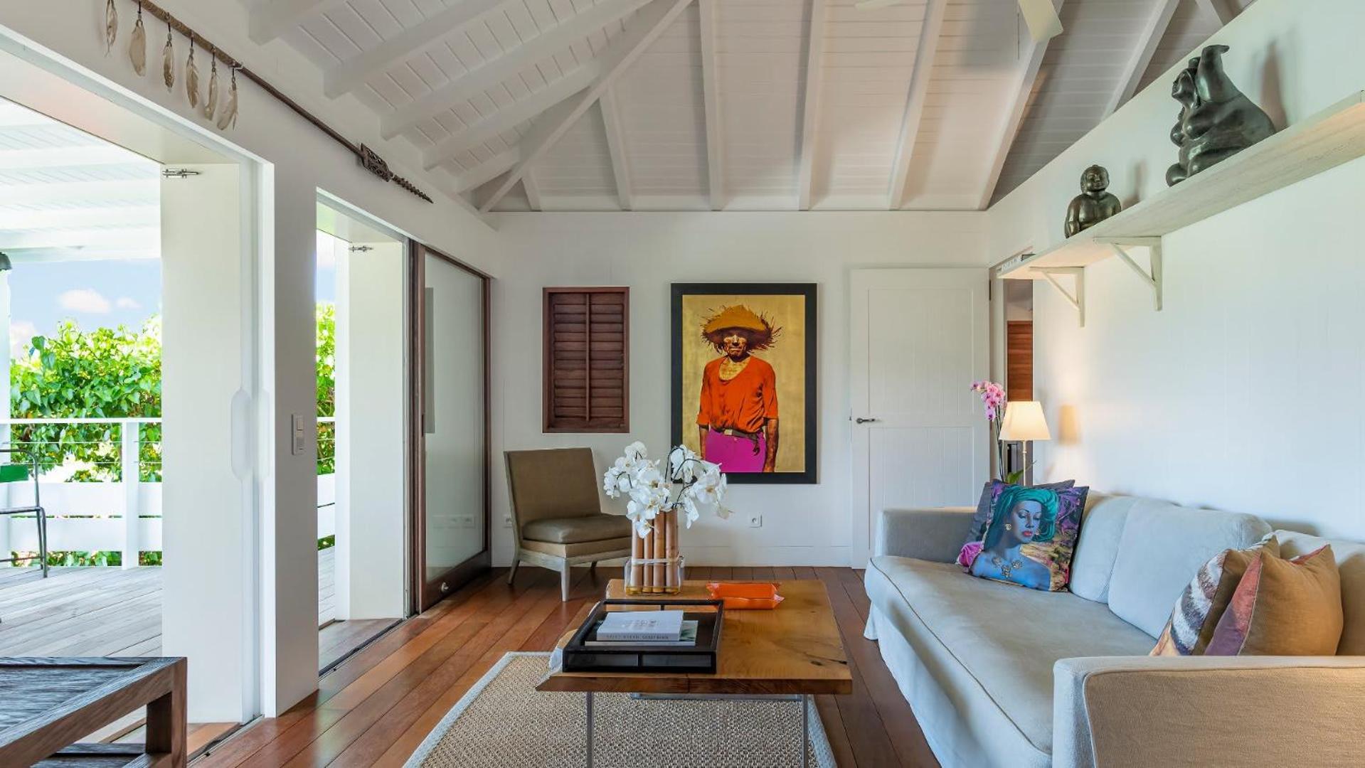 Three-Bedroom Villa photo 3
