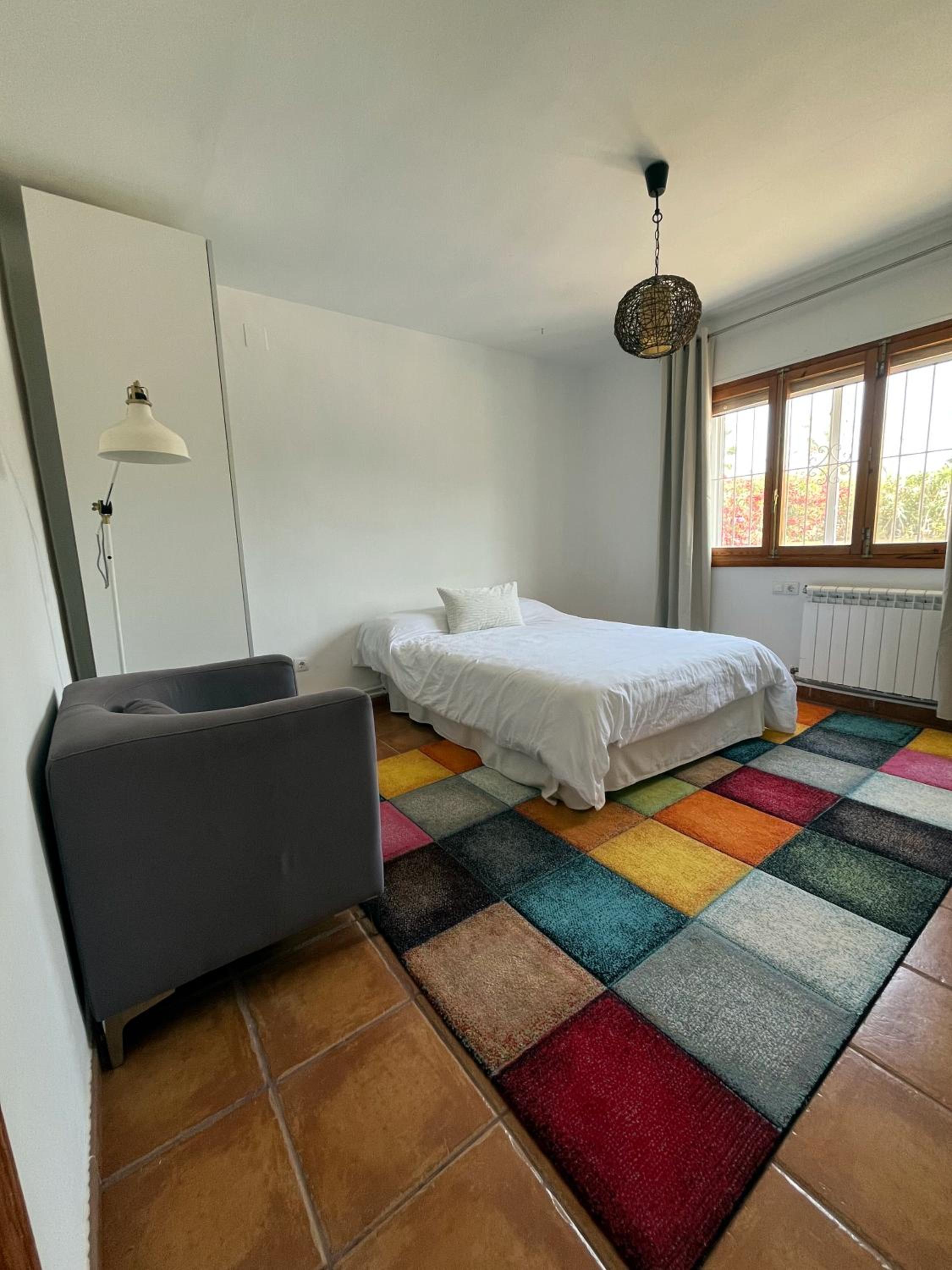 Casa de cuatro habitaciones