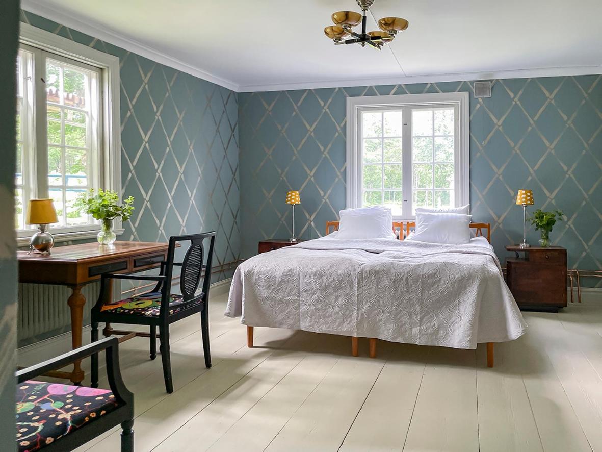 Large Double Room photo 3