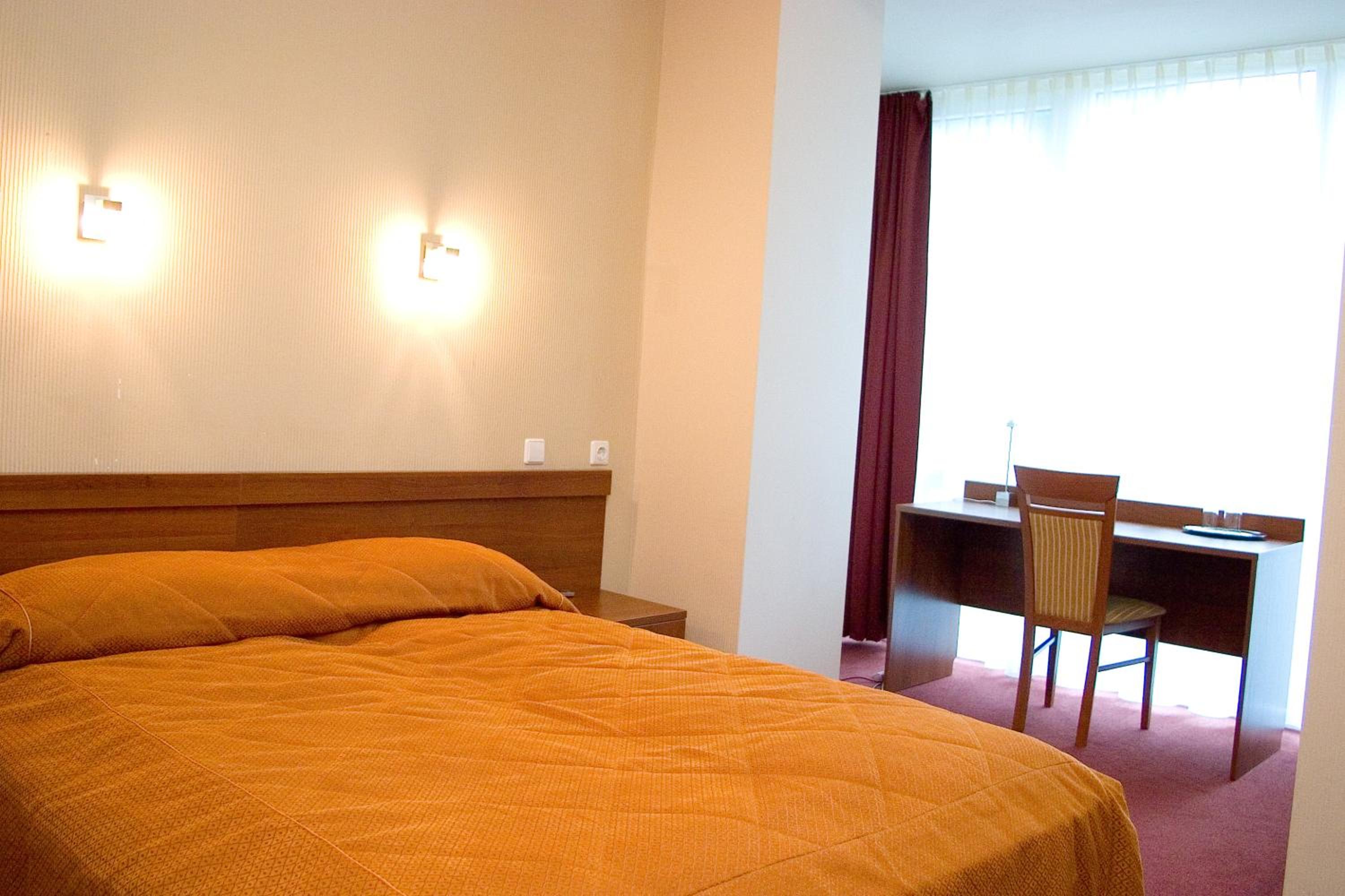 Superior Double or Twin Room - Photo 4