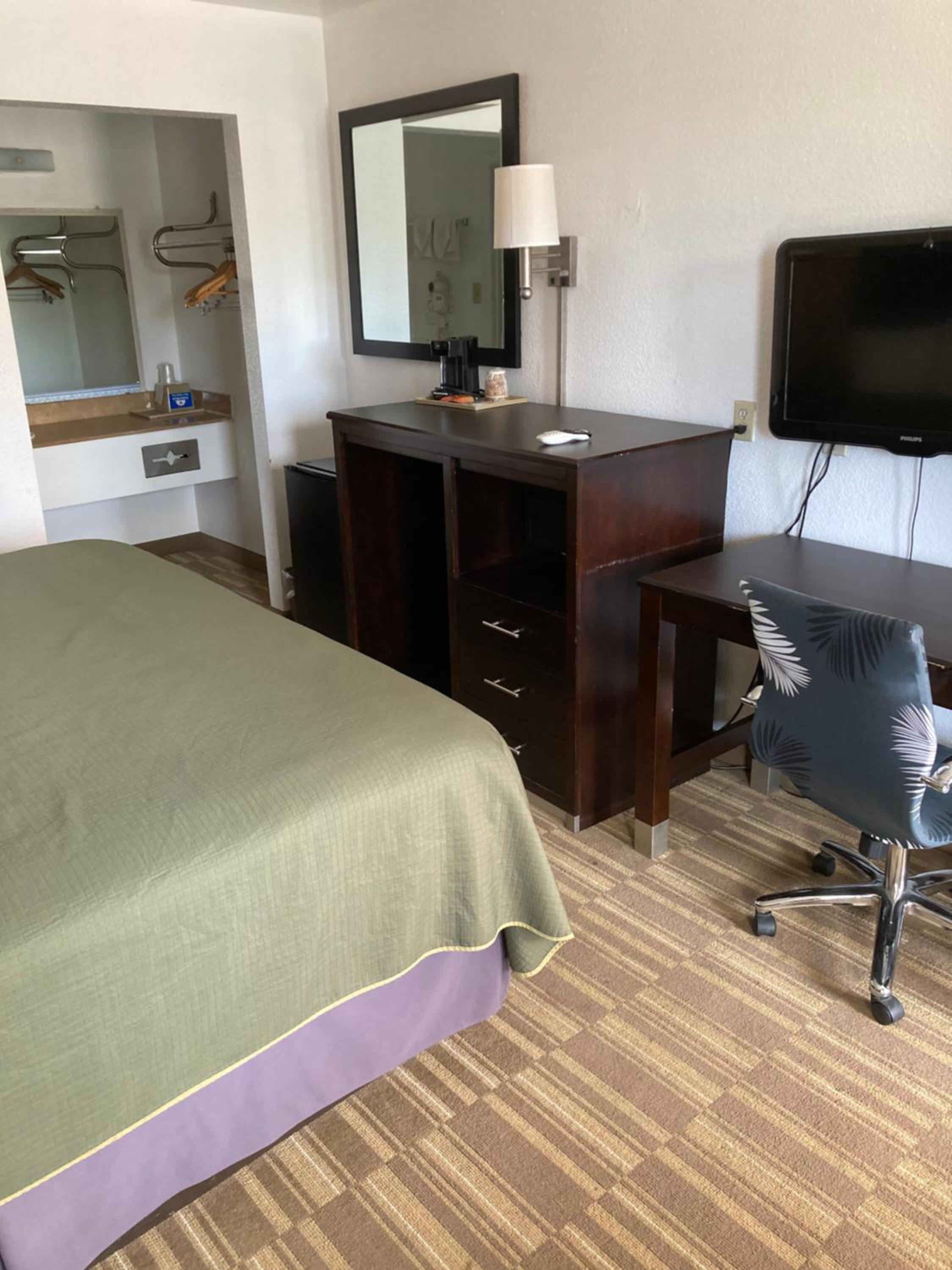 Single Room with Bathroom
