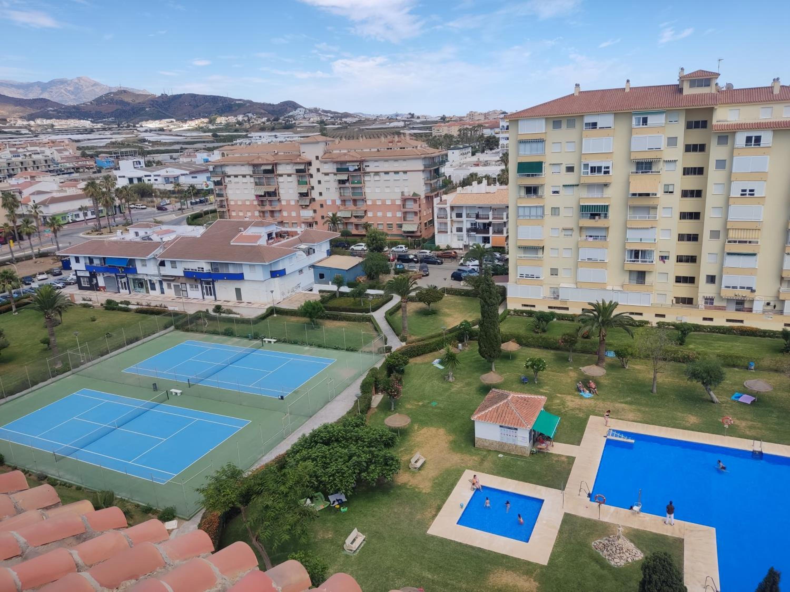 One-Bedroom Apartment with Sea View photo 3