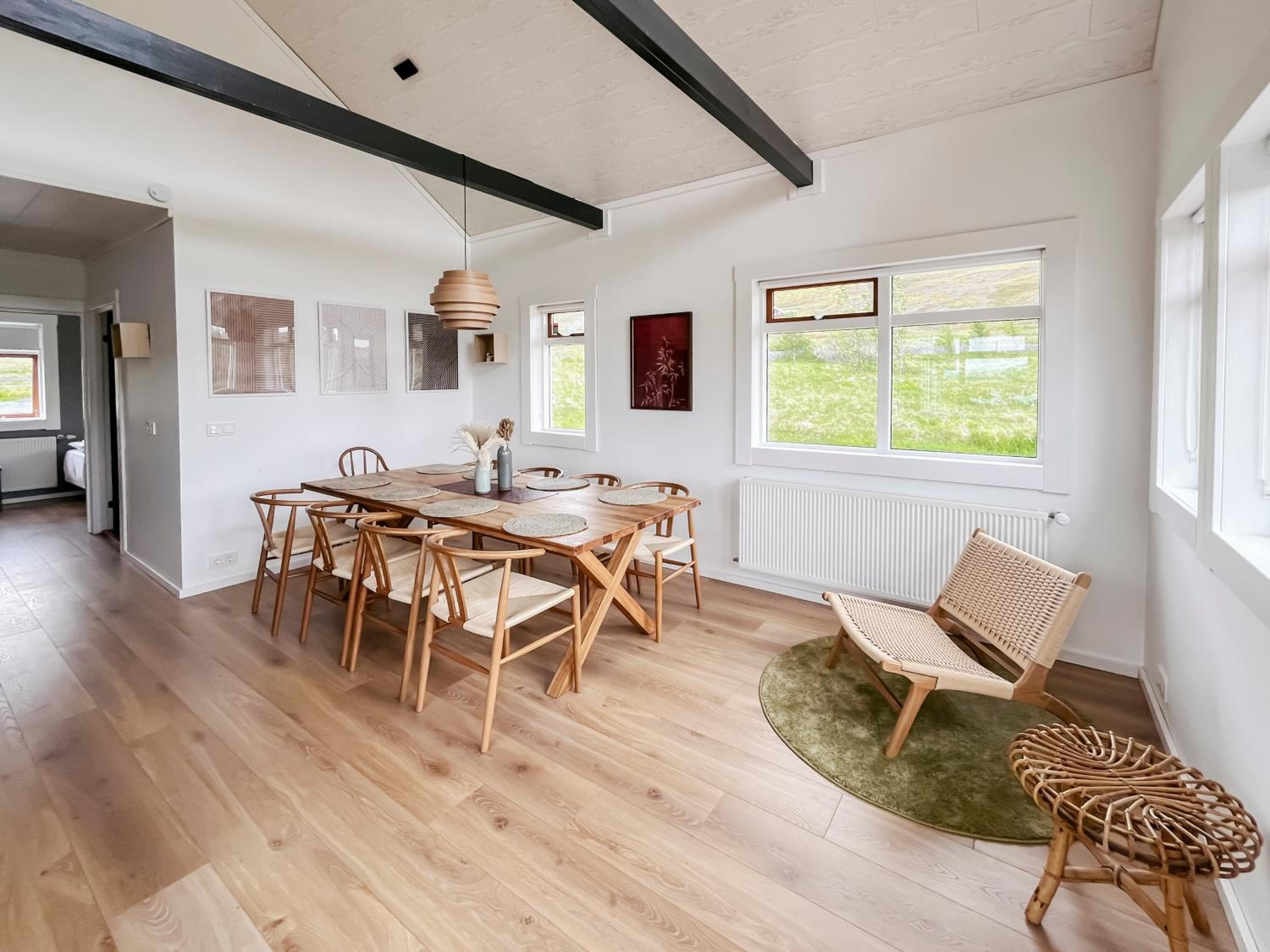 Four-Bedroom House photo 3