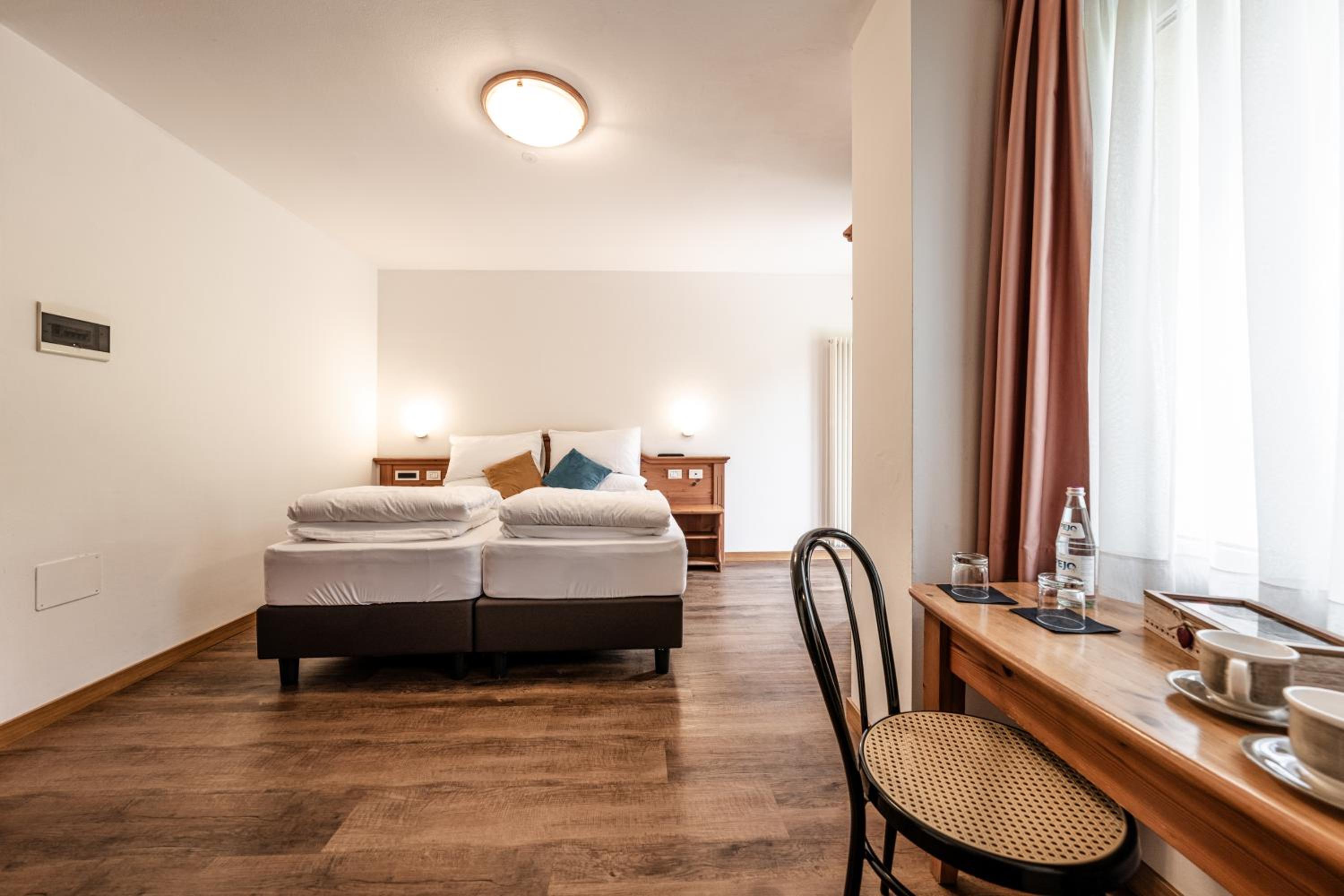Double Room with Balcony - Photo 20