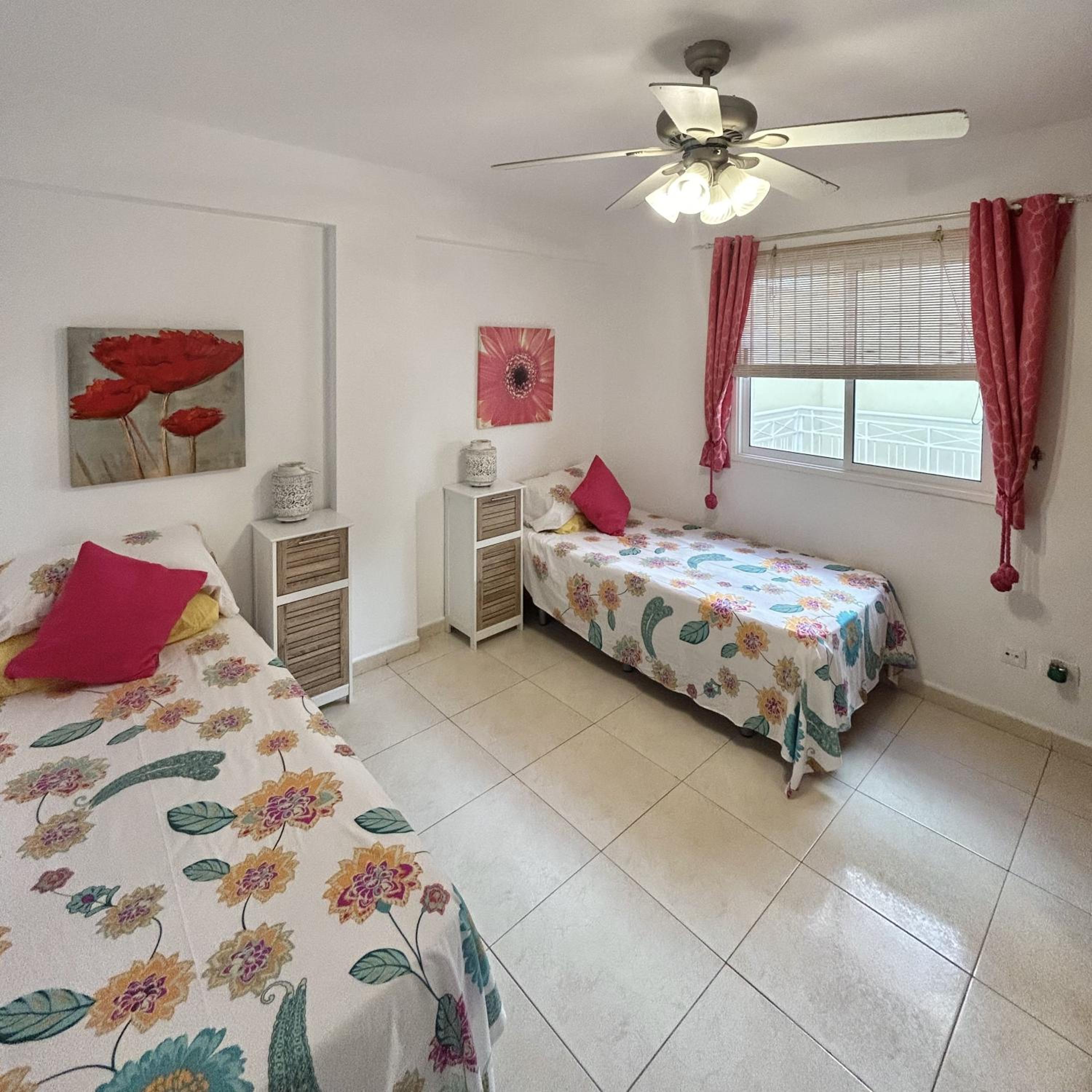 Apartamento con Balcón