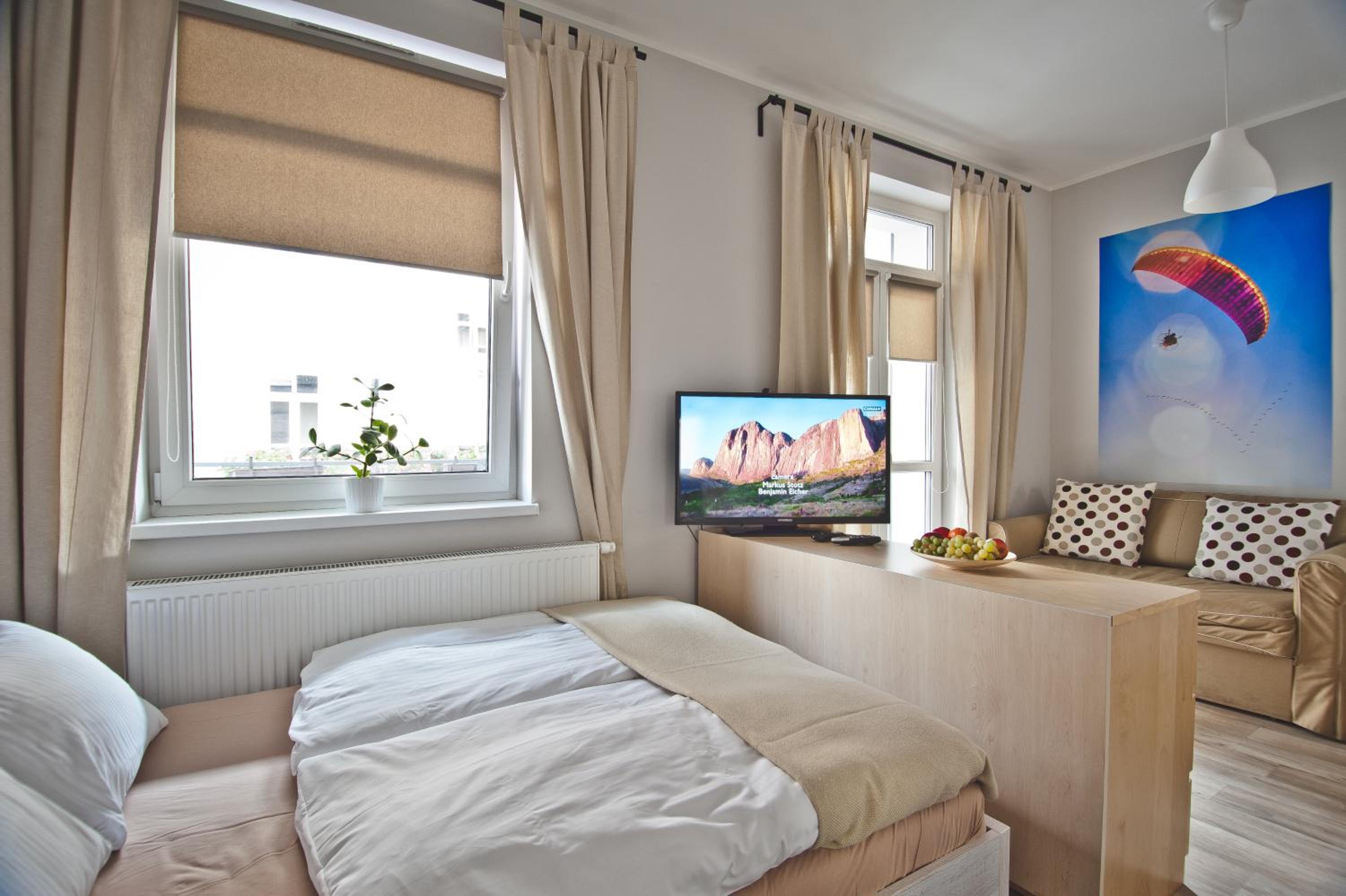 Studio Apartment with Terrace - Photo 8