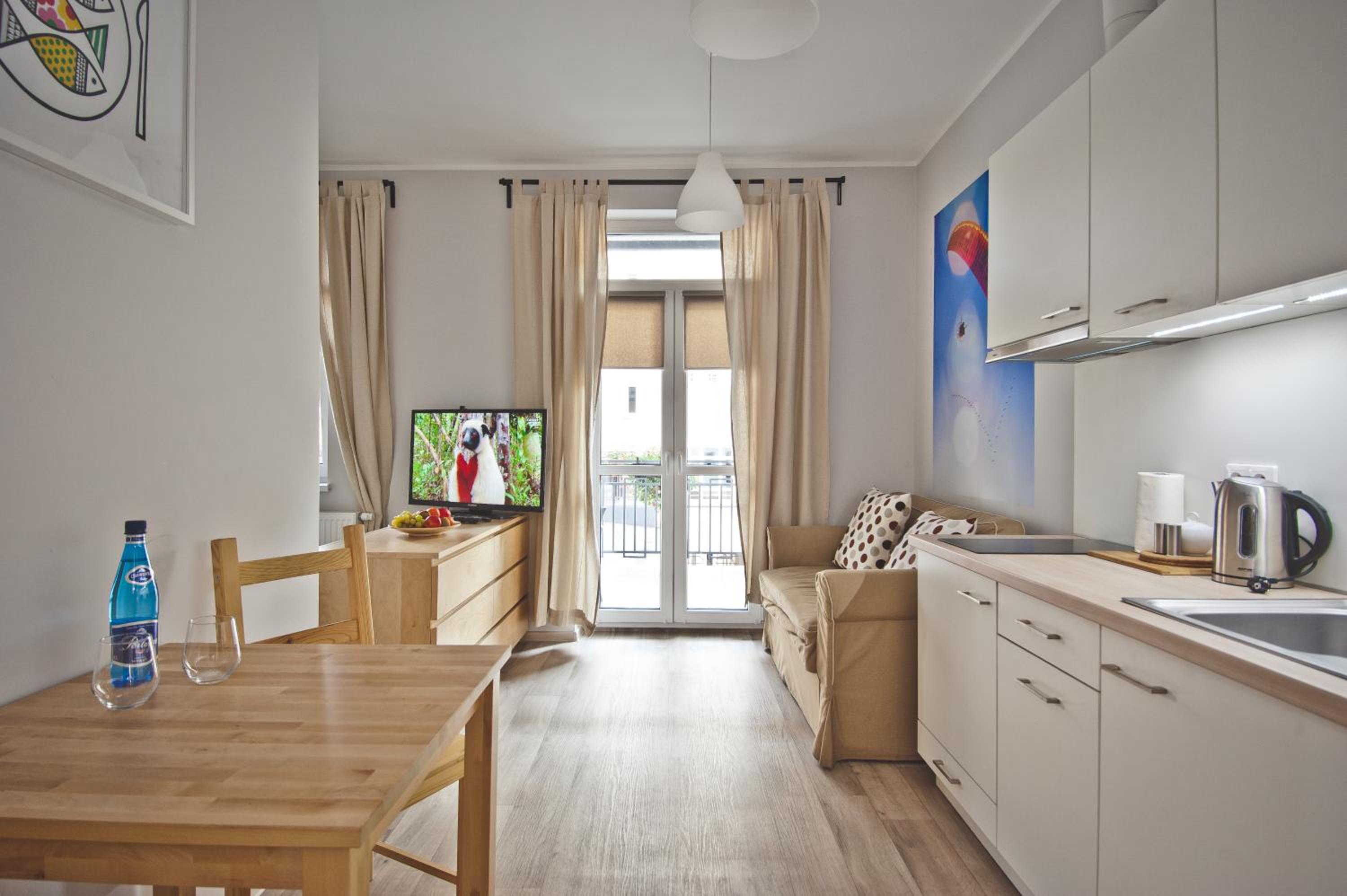 Studio Apartment with Terrace - Photo 9