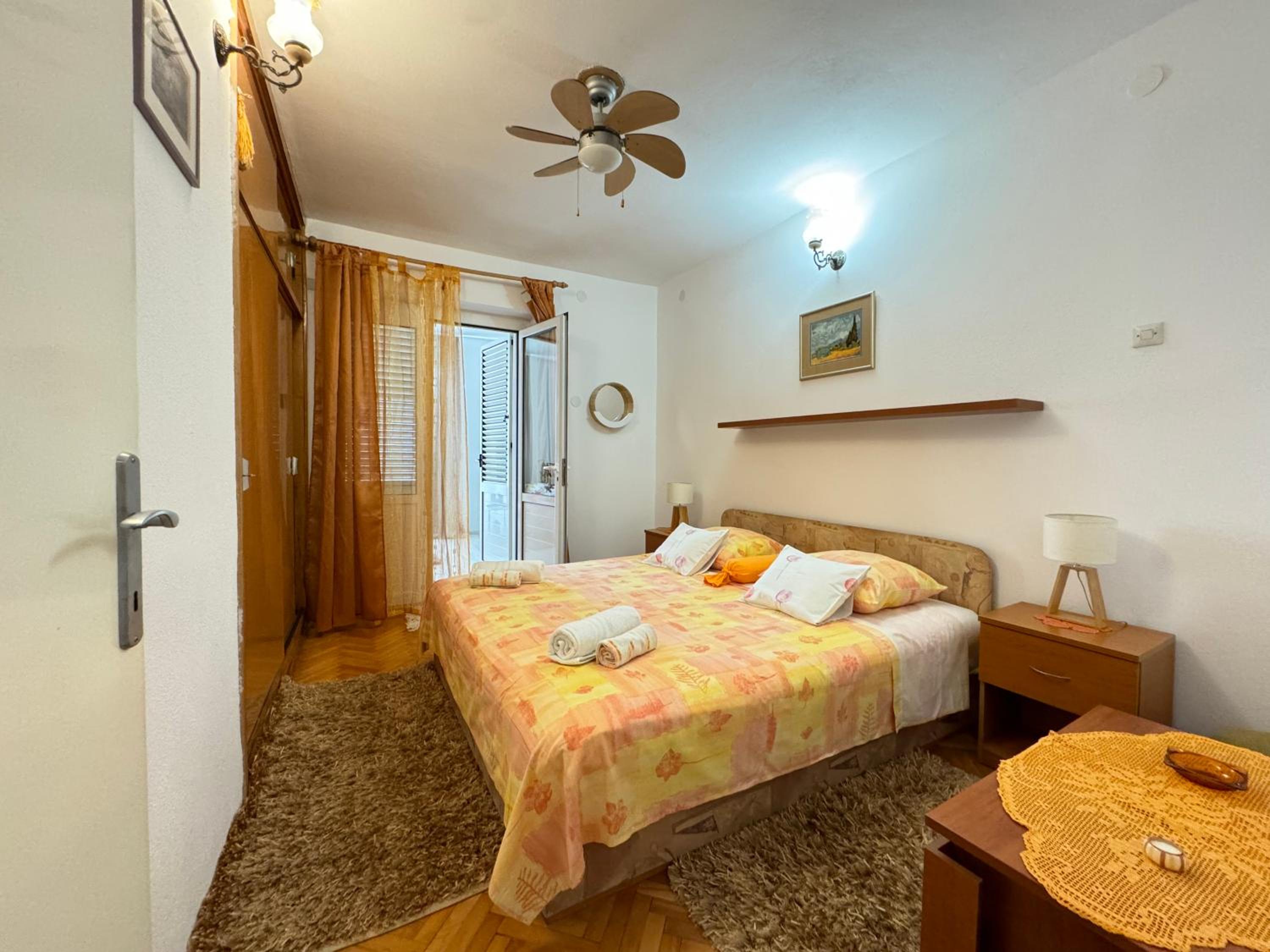 One-Bedroom Apartment - Sea Side
