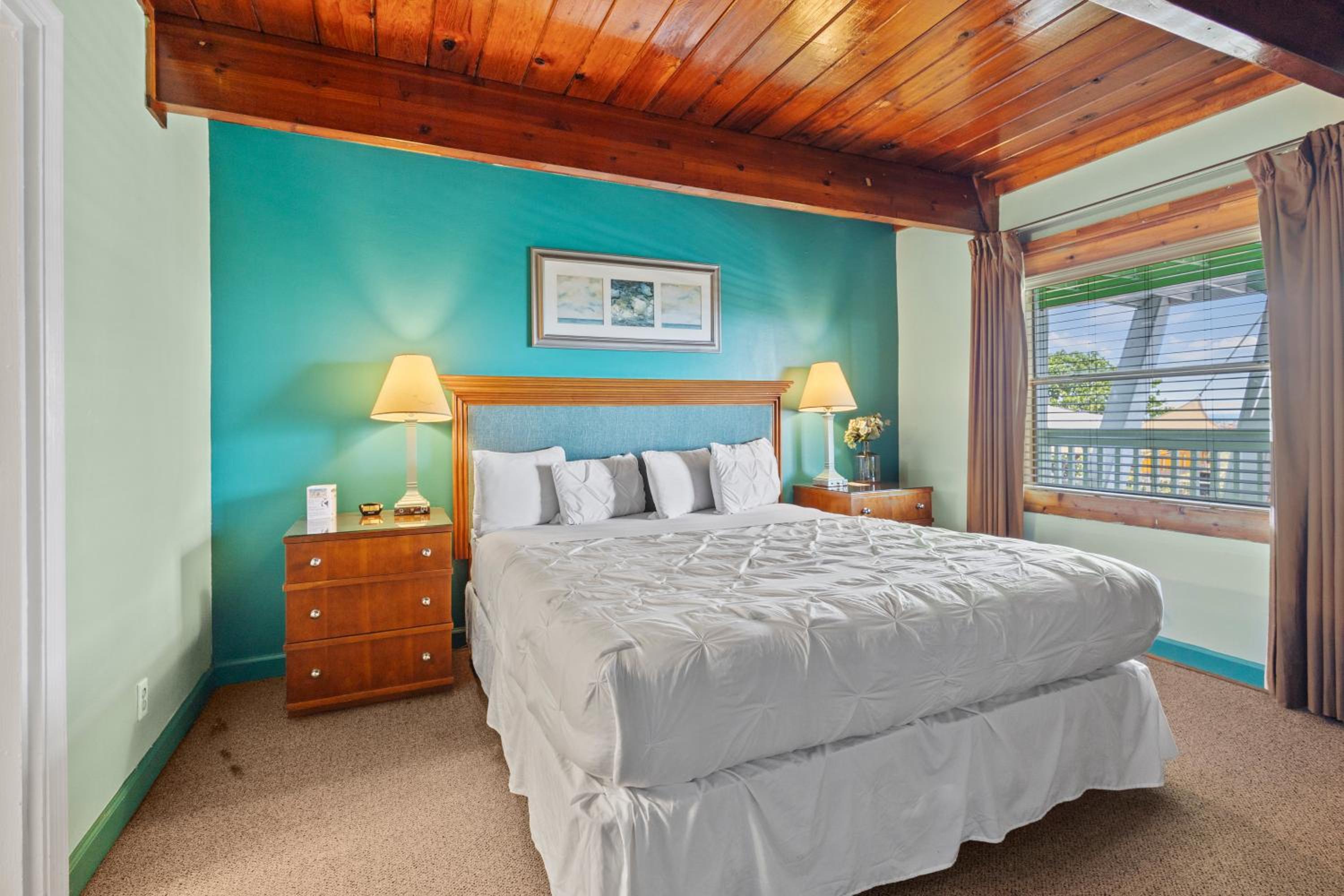 King Suite with Ocean View