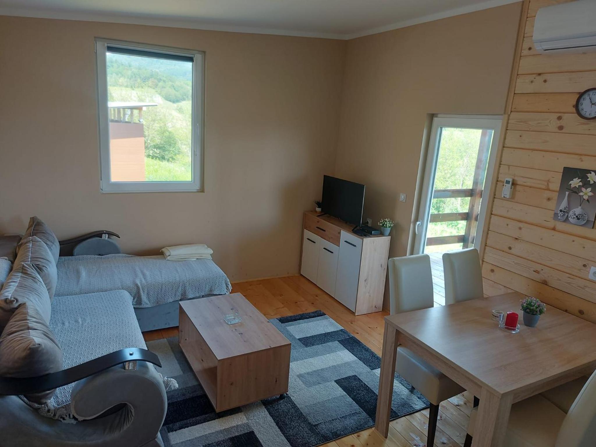 One-Bedroom House photo 1