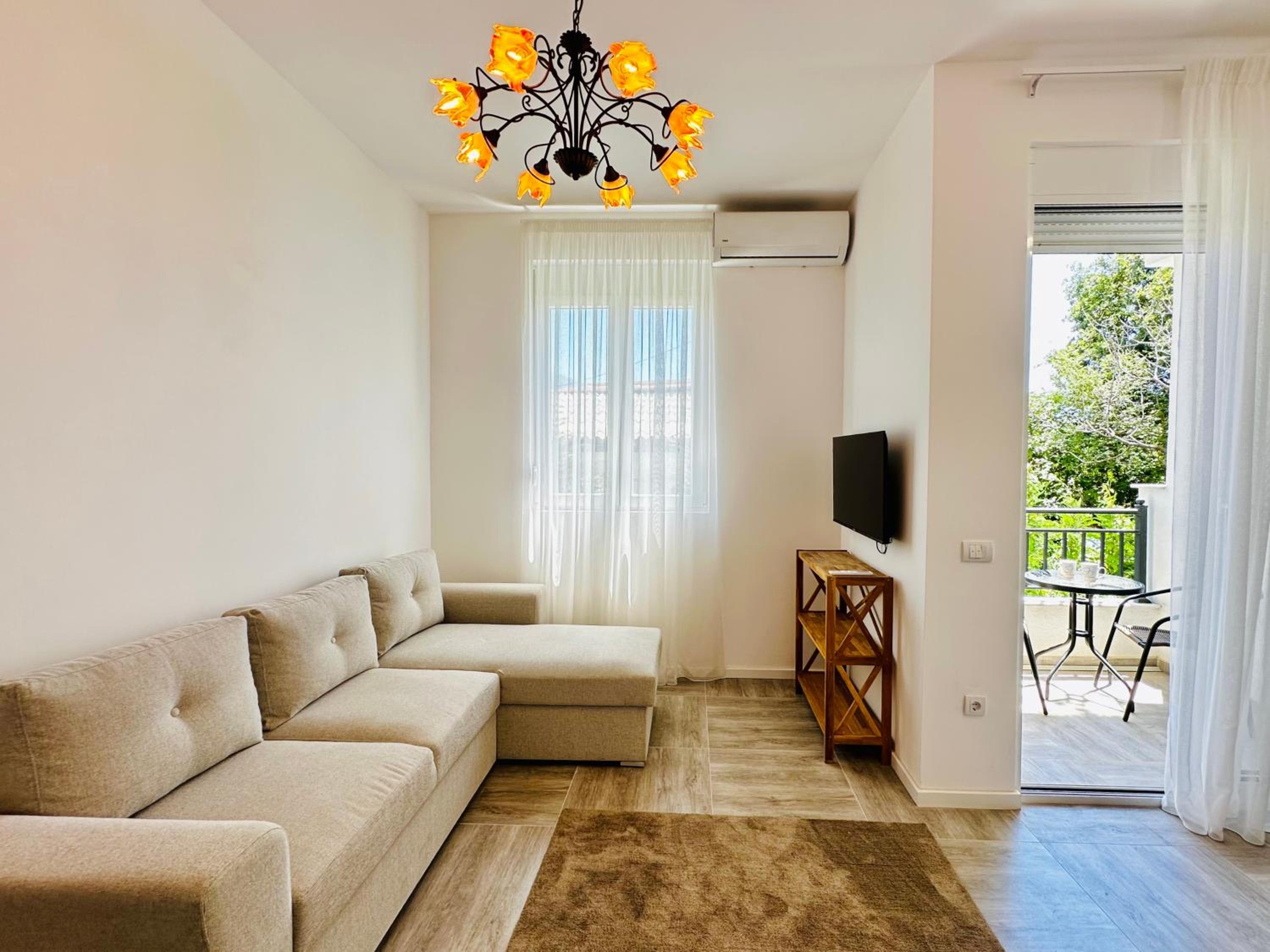 Studio Apartment