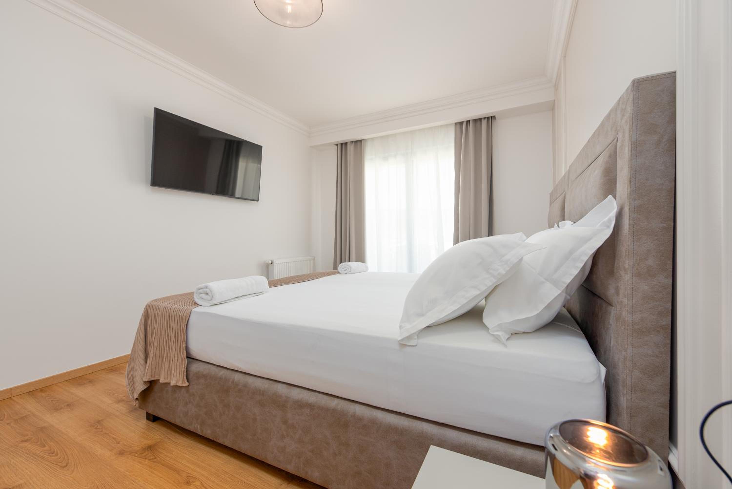 Deluxe Double or Twin Room photo 2
