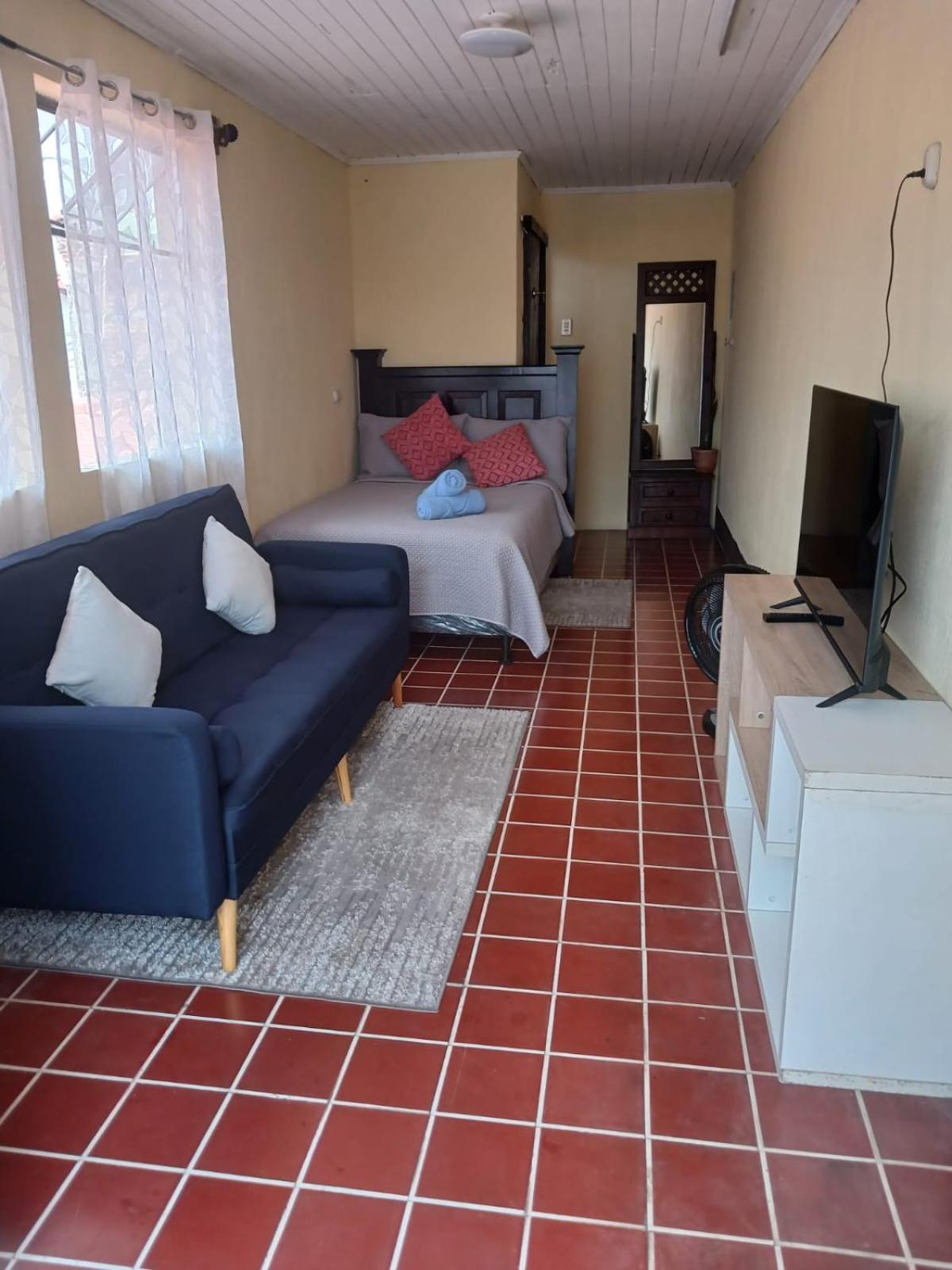 Apartment photo 3
