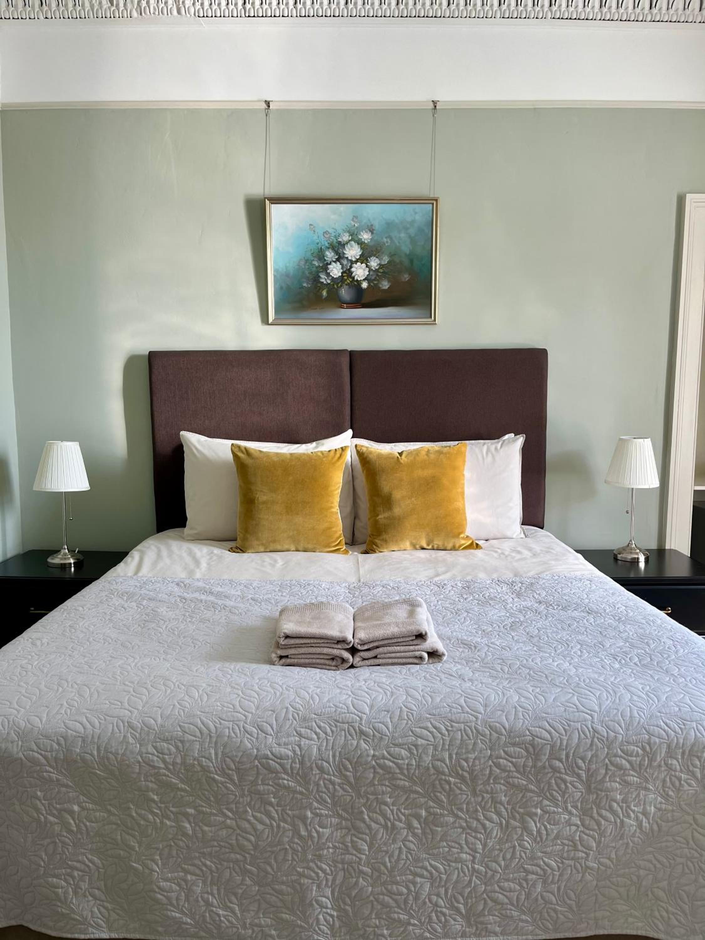 Double Room with Shared Bathroom photo 1