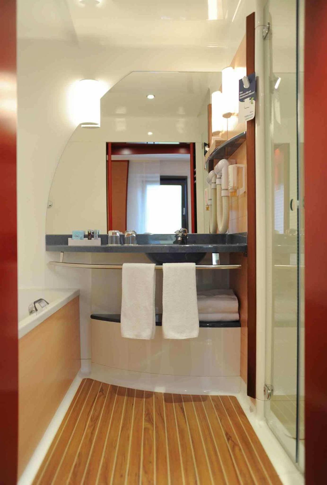 Standard Suite