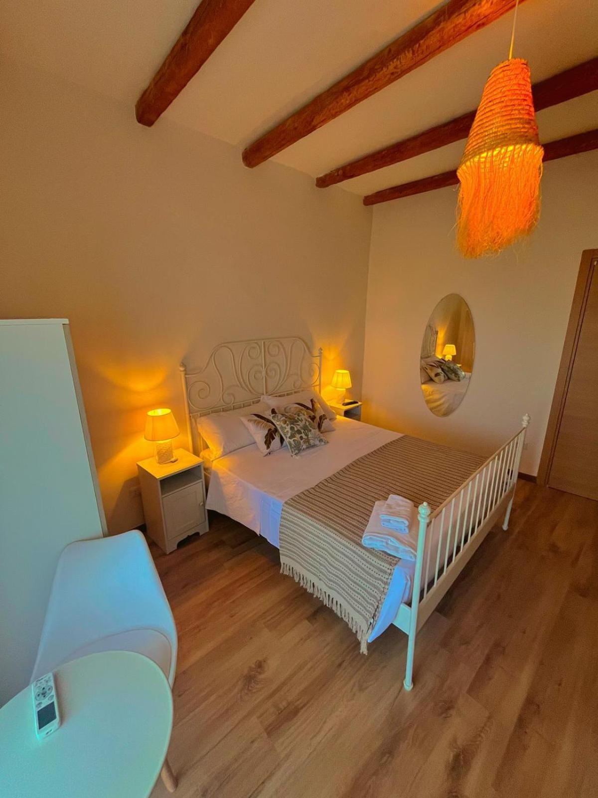 Double Room with Balcony (2 Adults + 1 Child) photo 1