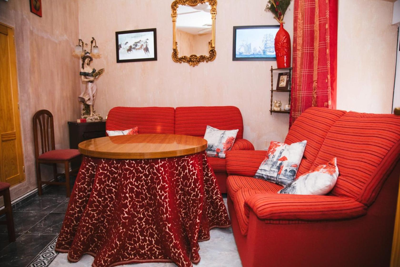 Three-Bedroom House photo 2