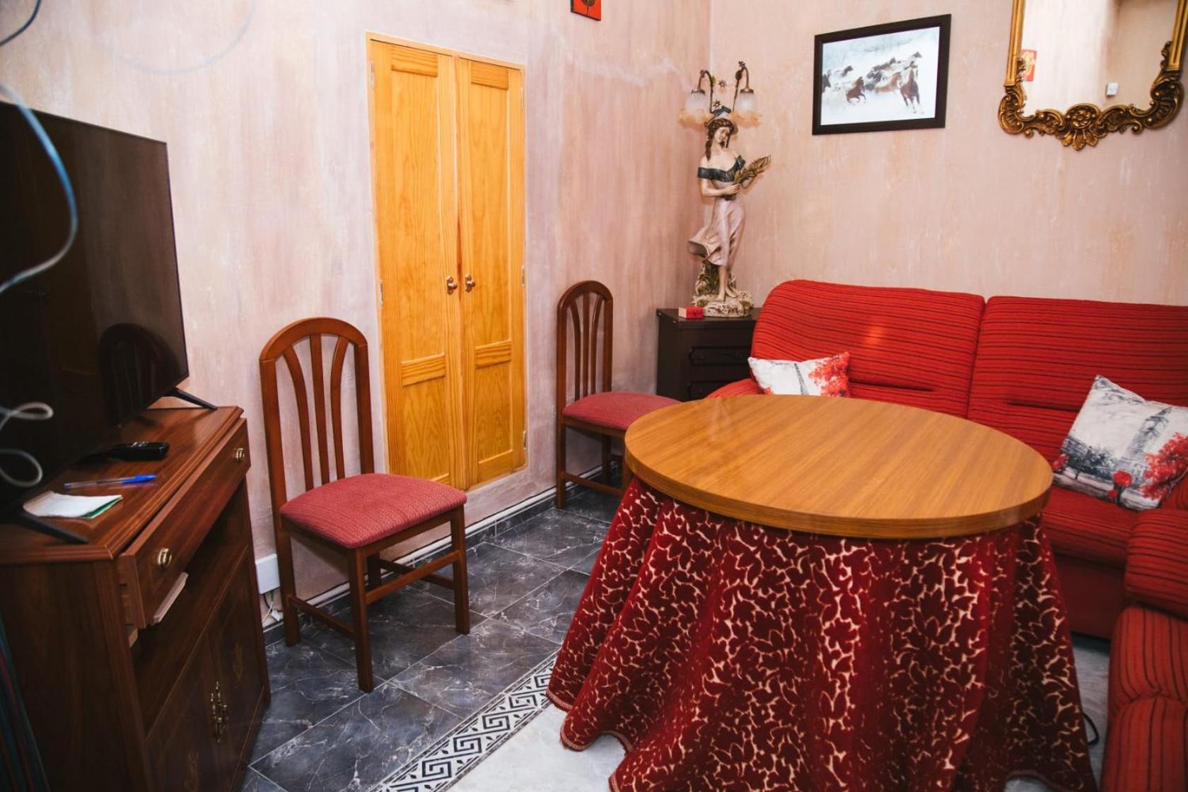 Three-Bedroom House photo 3
