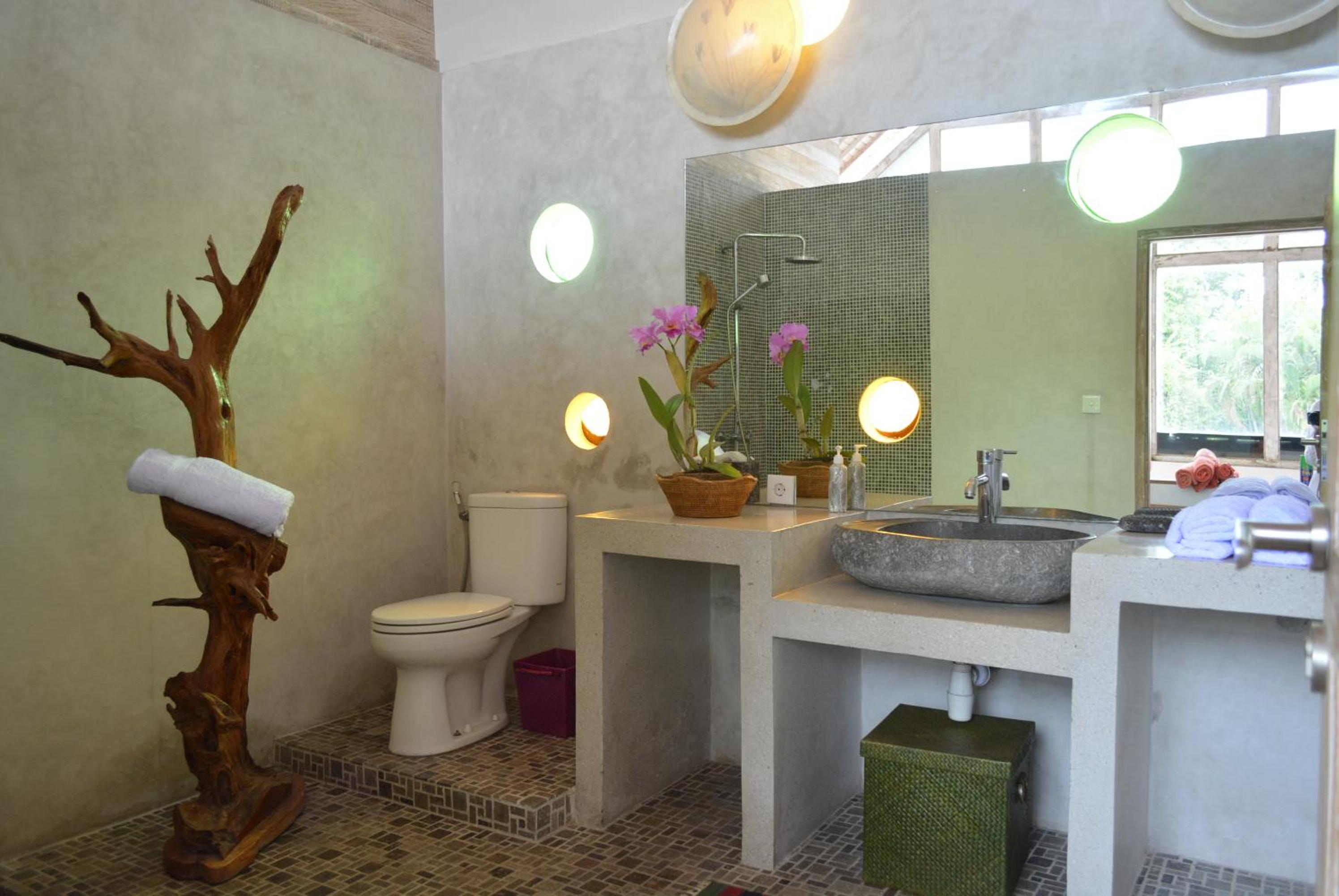 Three-Bedroom Villa - Photo 16
