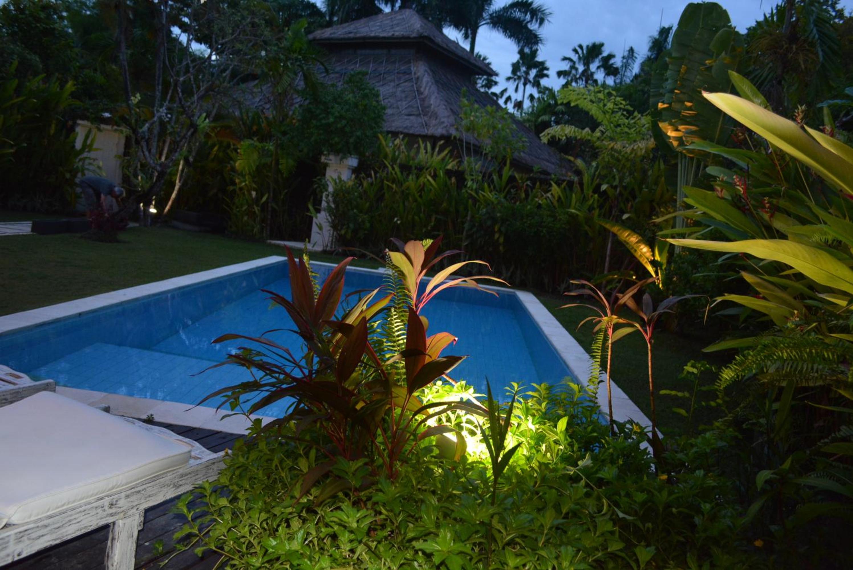 Three-Bedroom Villa - Photo 12