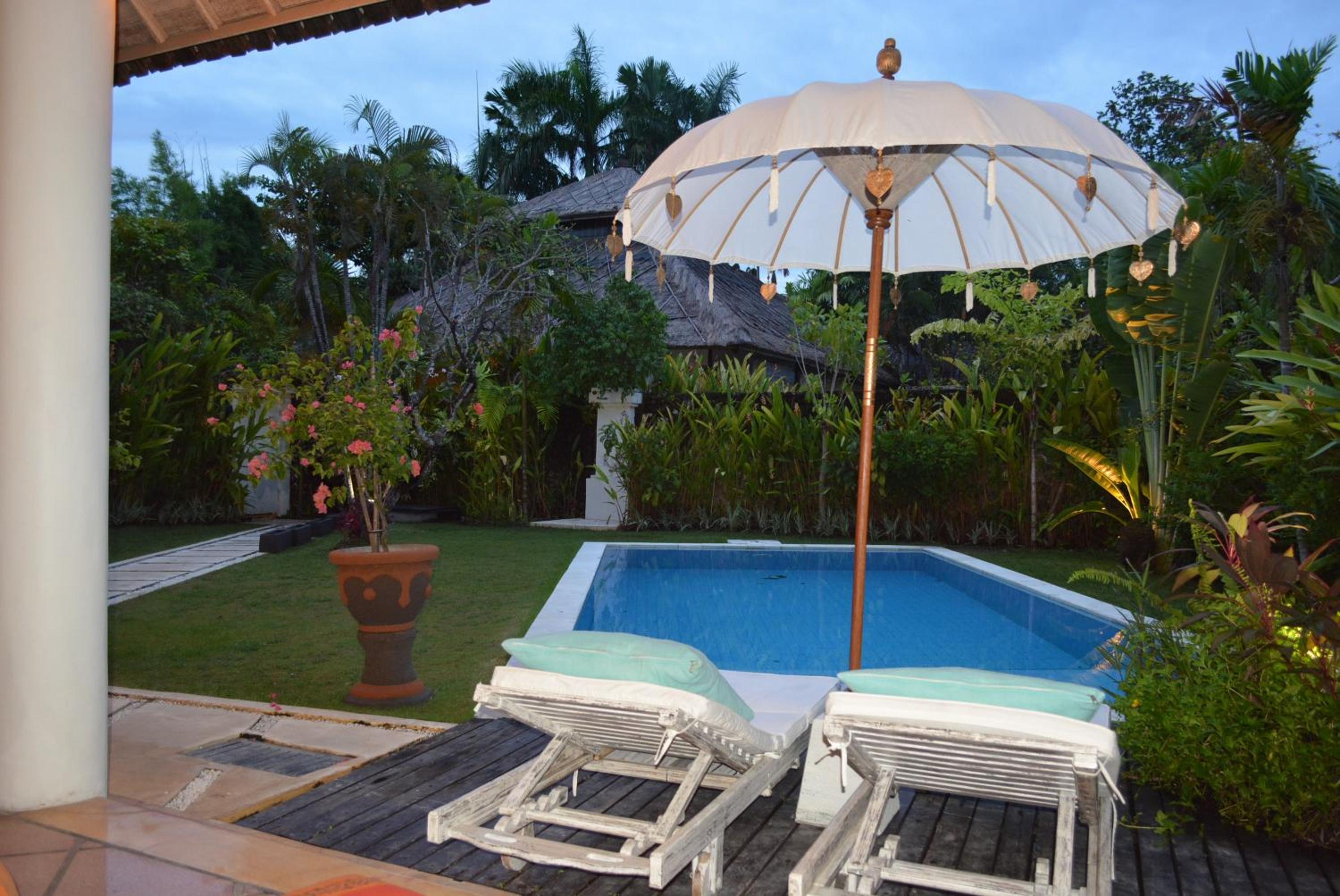 Three-Bedroom Villa - Photo 4