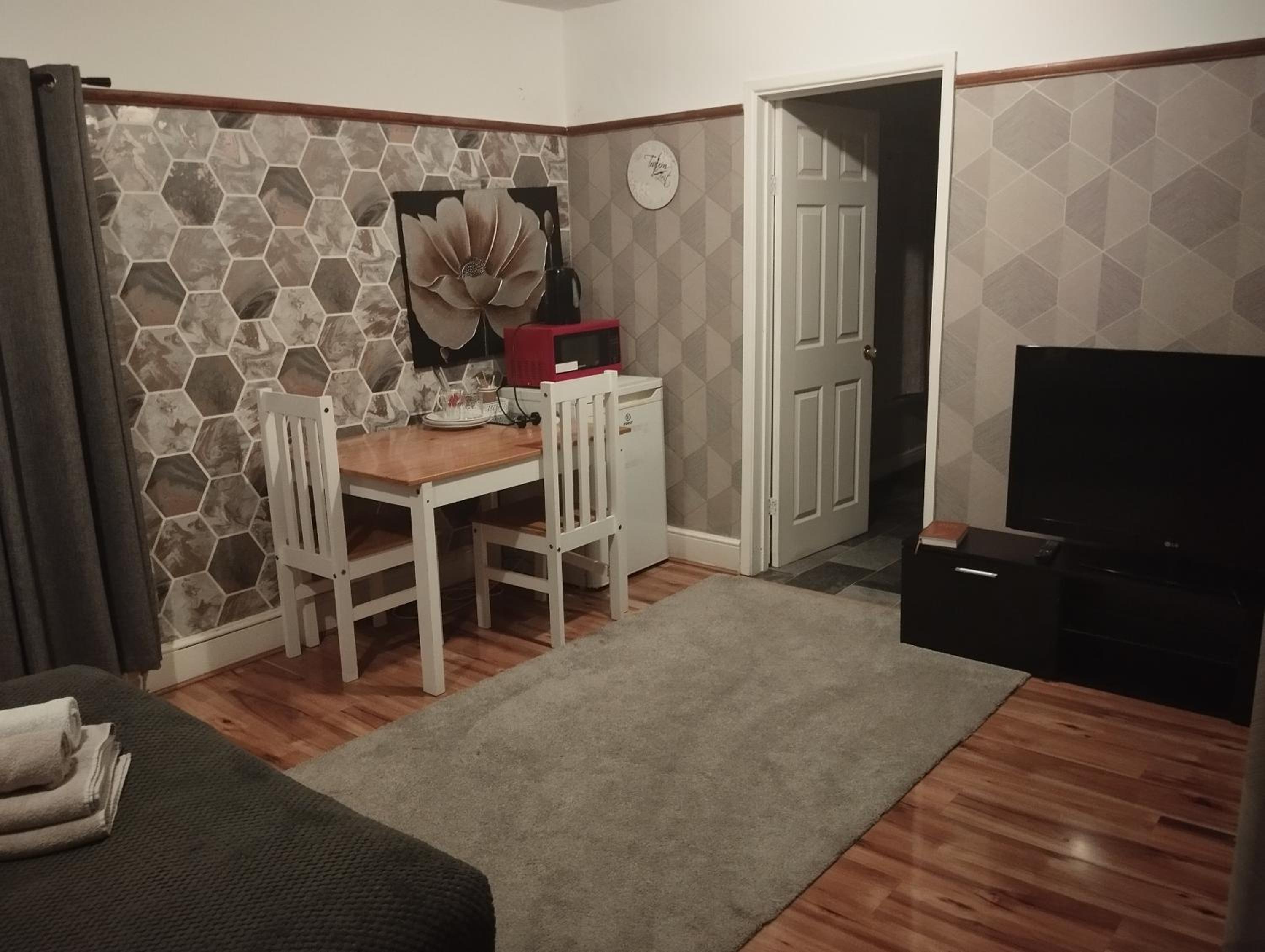 Deluxe Double Room - Photo 7