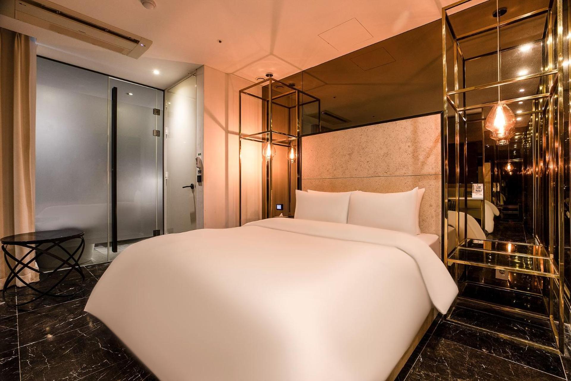 Deluxe Double Room photo 2