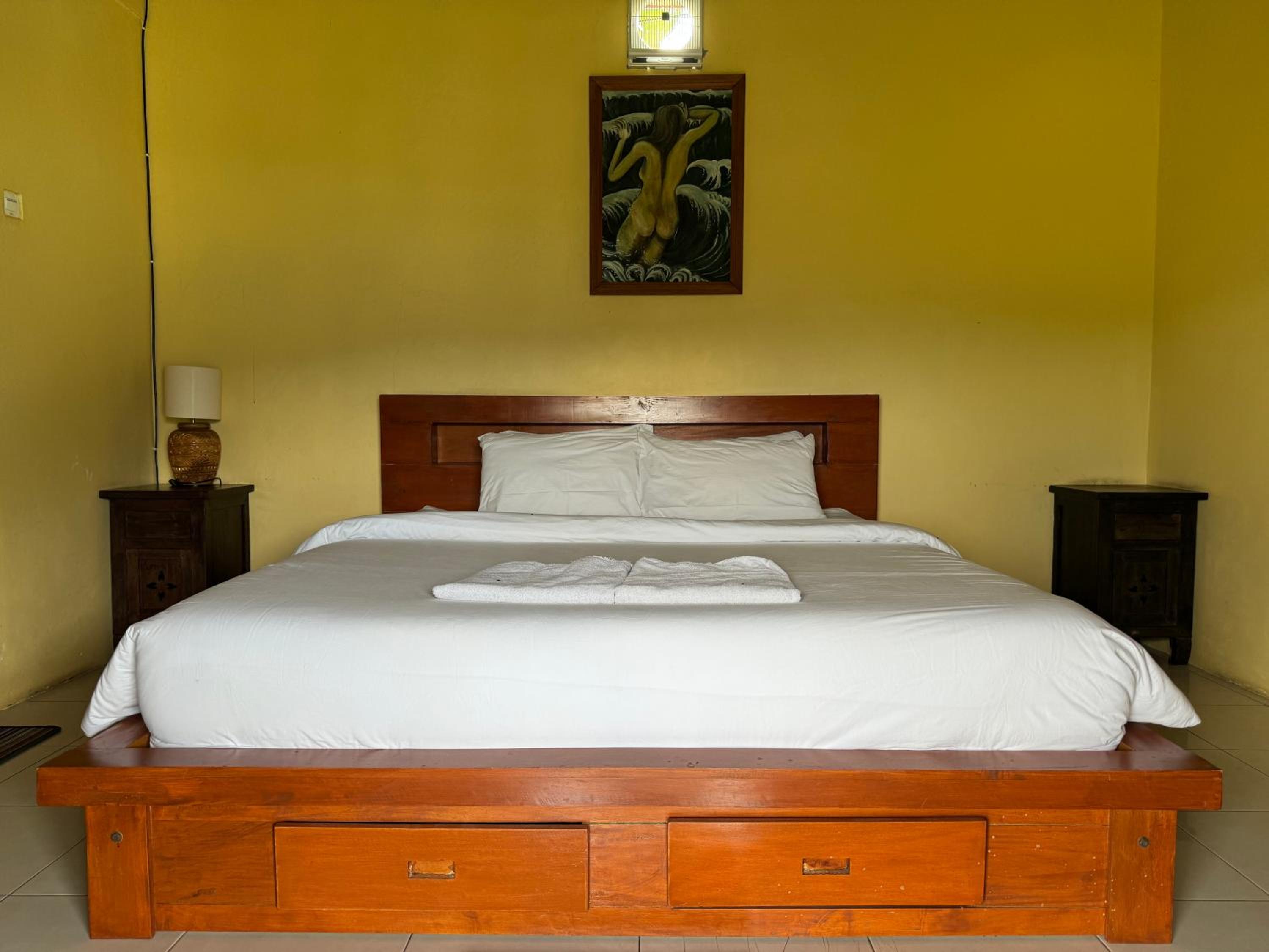 Double Room with Lake View - Photo 1