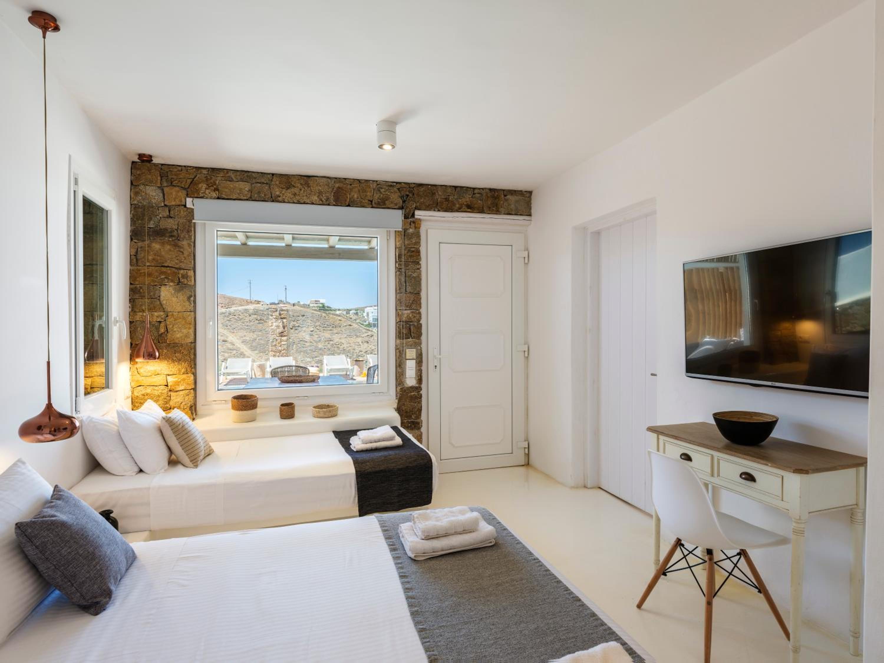 Aphrodite Suite With Private Pool & Sea View photo 3