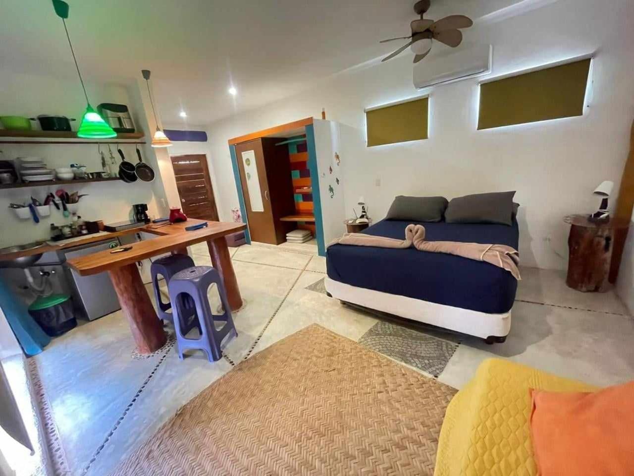 Double Room with Balcony and Sea View