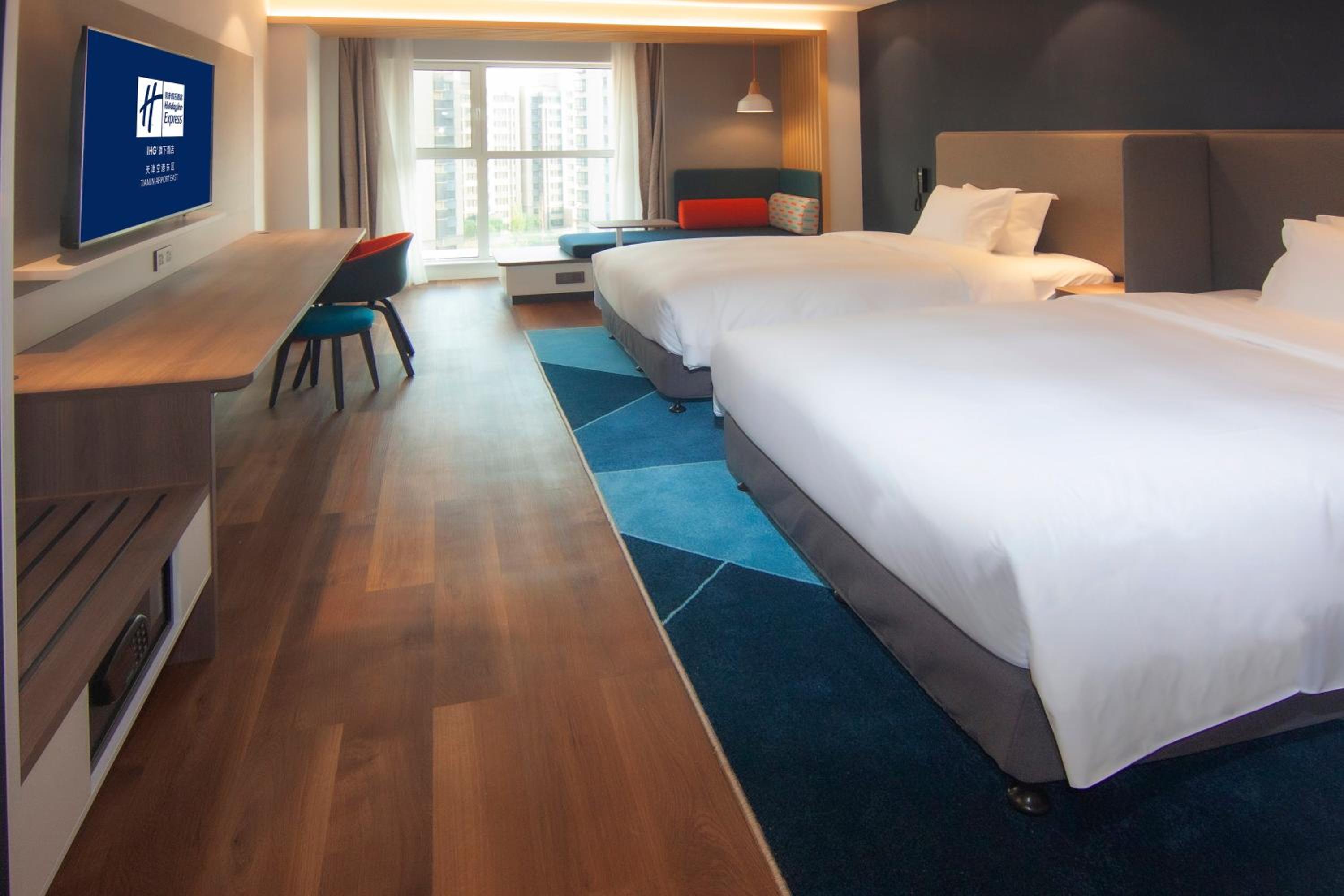 High Floor Standard Twin Room