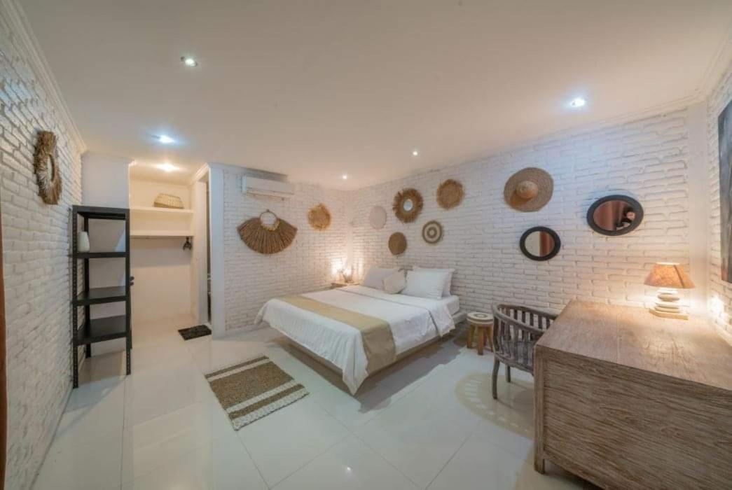 Villa photo 1