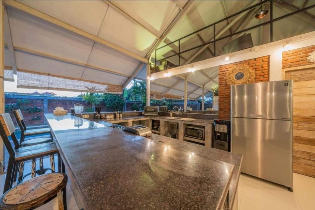 Villa photo 3