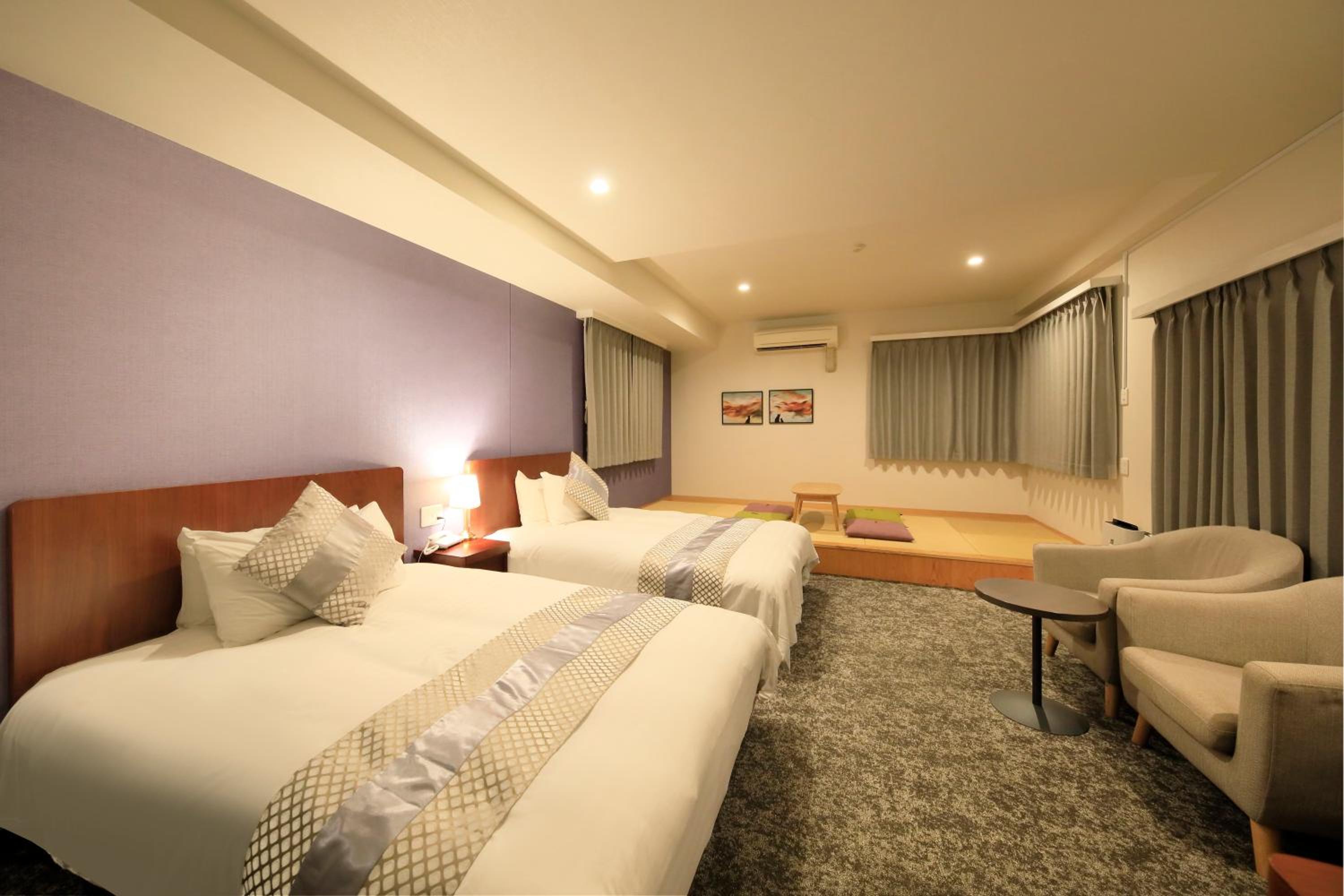 Japanese Western Style Suite with Balcony - Non-Smoking