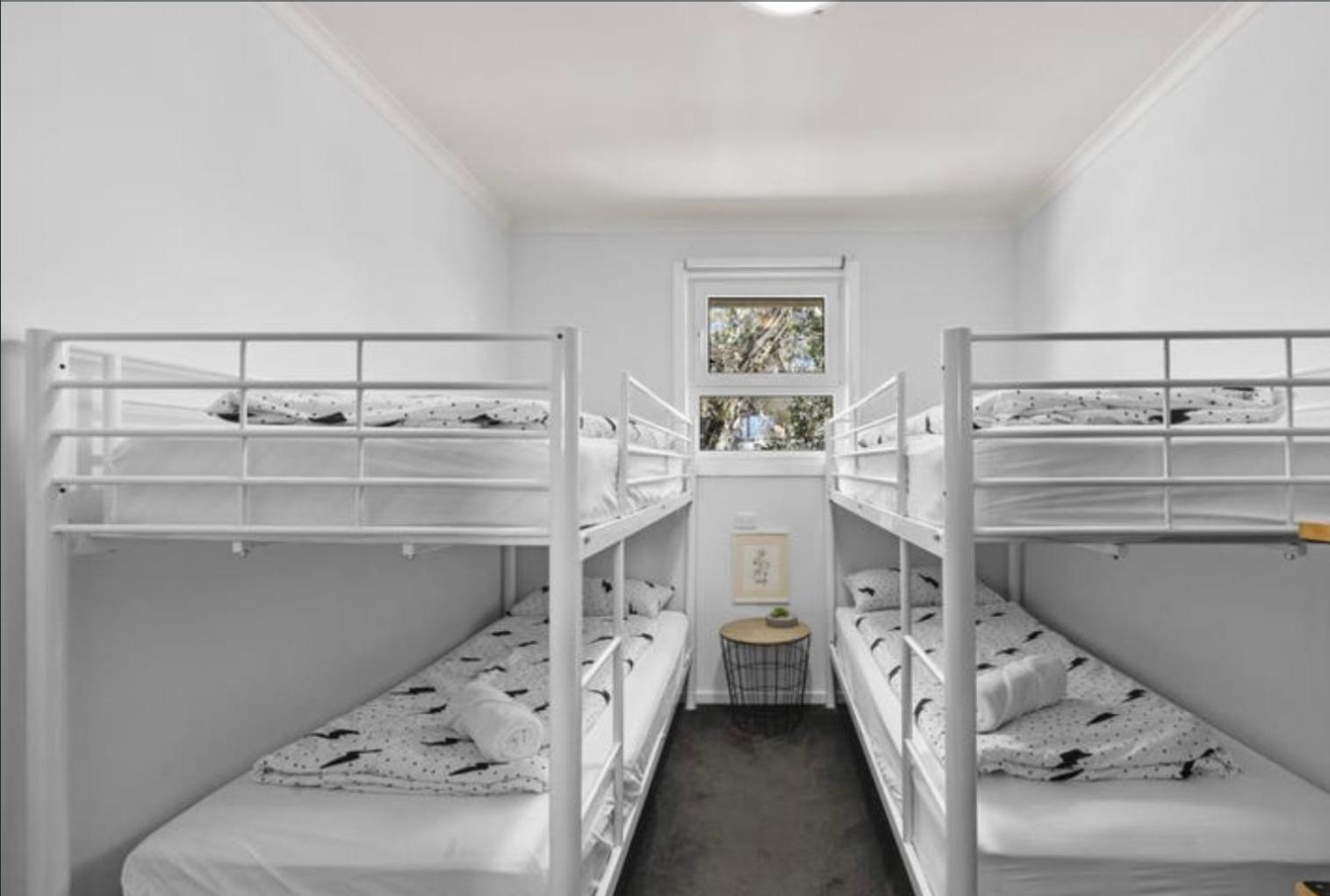 Quadruple Room With Shared Bathroom photo 1