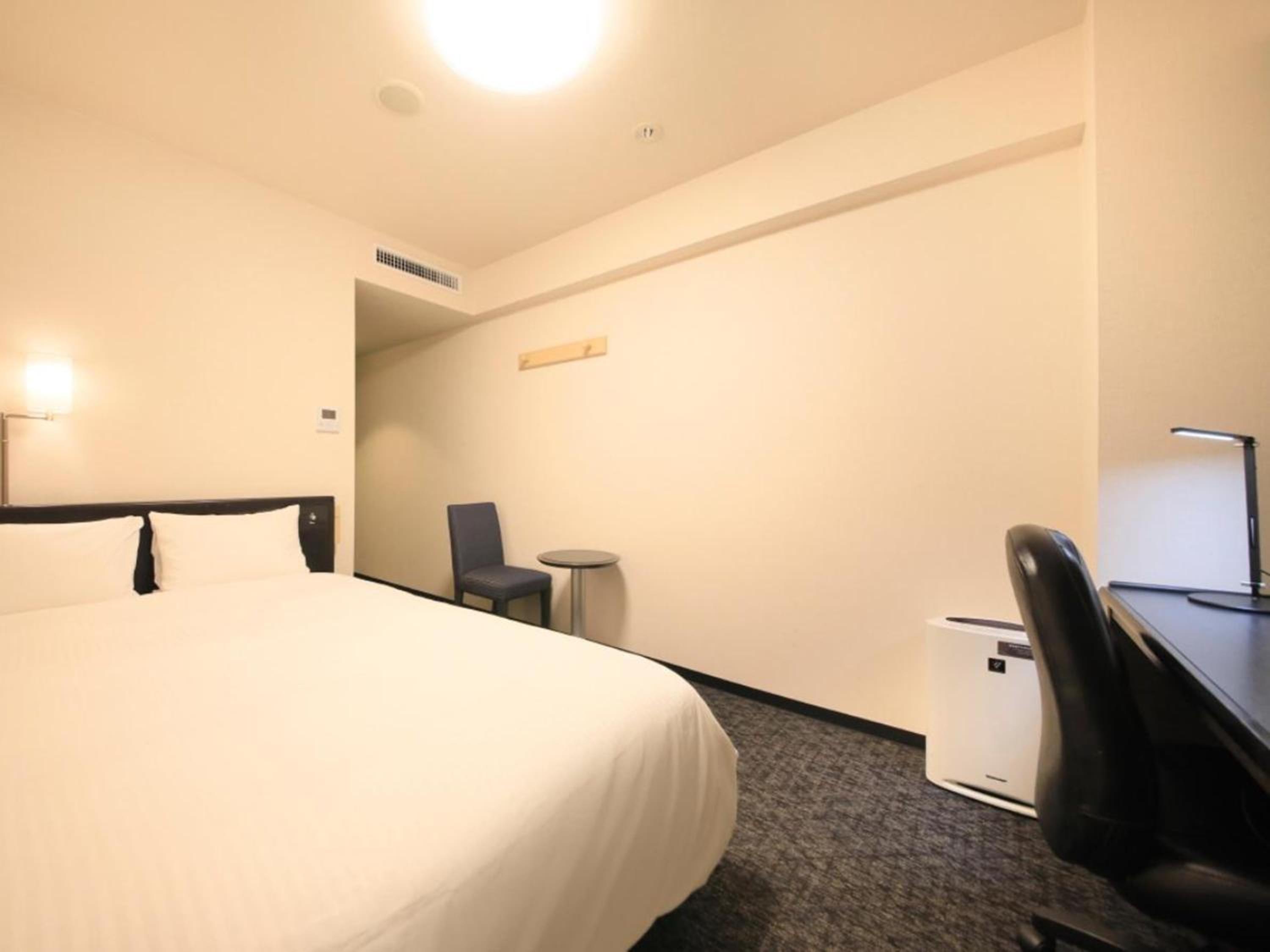 Double Room - Smoking - Photo 10