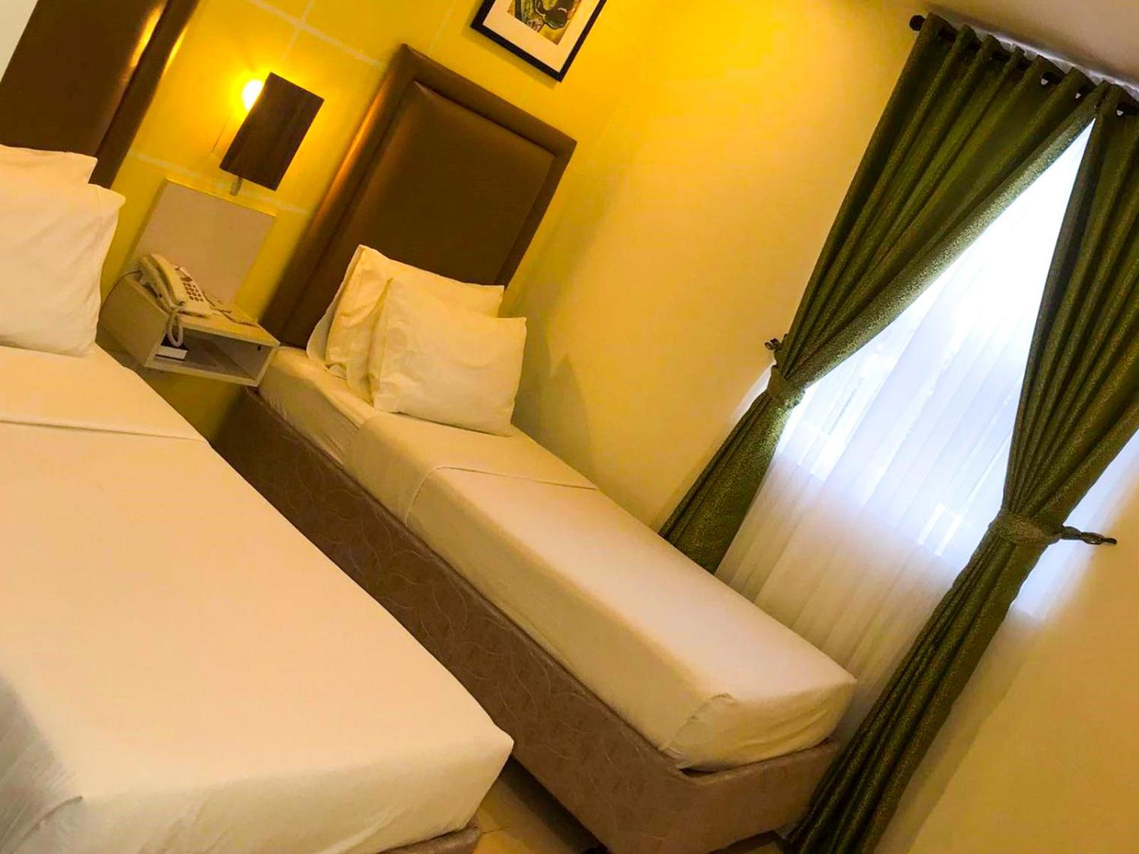Deluxe Twin Room - Photo 5