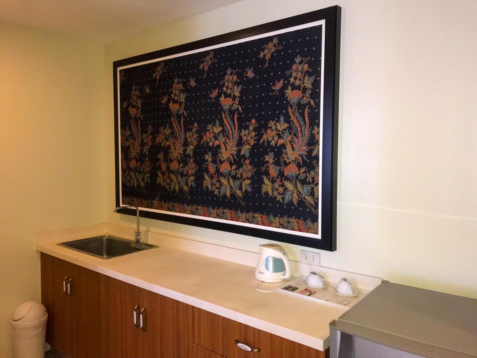 Suite - Photo 7