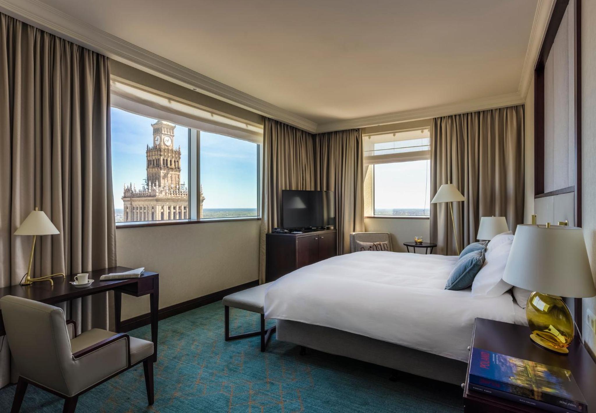 1 King Classic Palace View High Floor - Photo 3