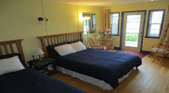 Double Room with Balcony and Sea View photo 3