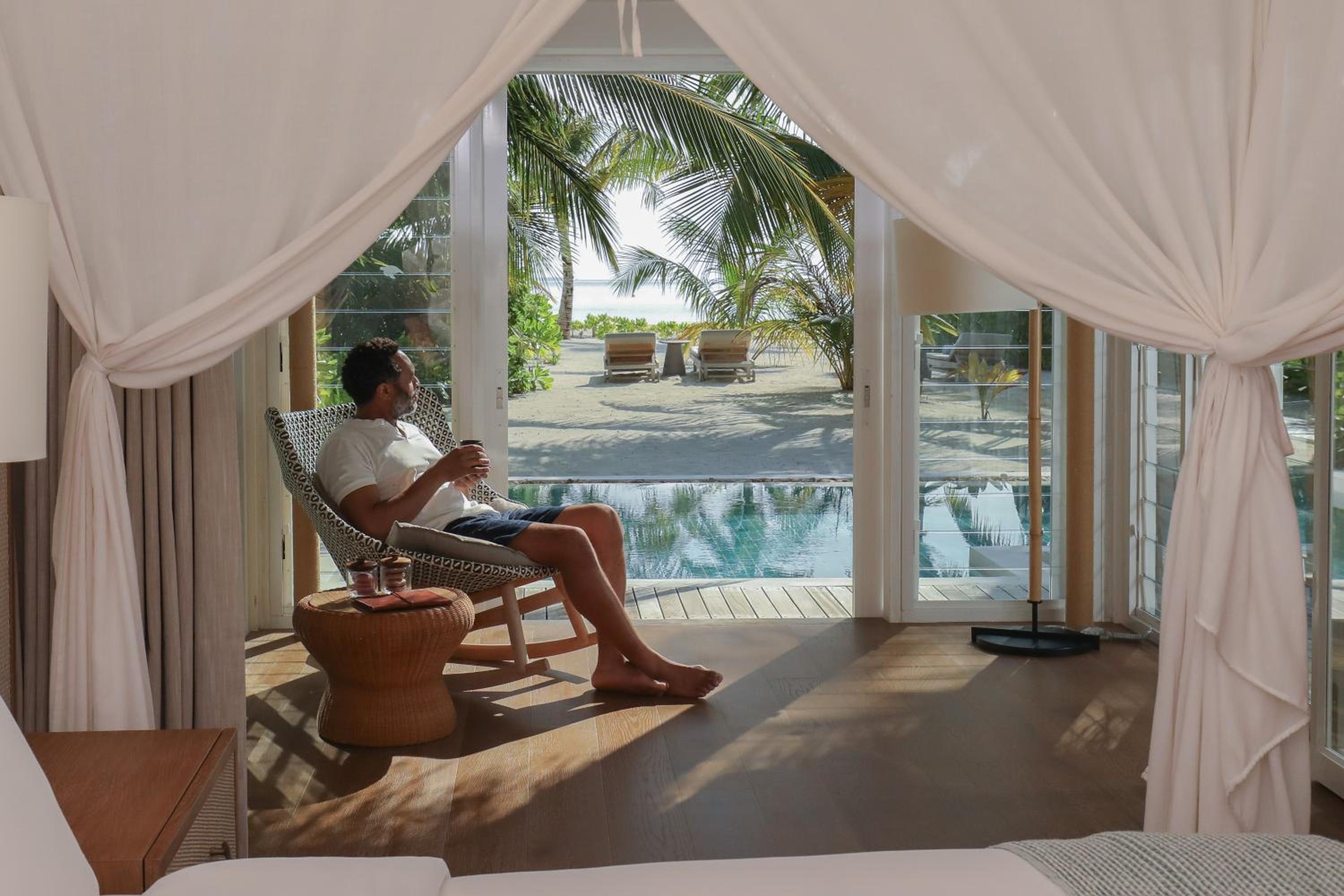 Beach Villa with Pool - Photo 5