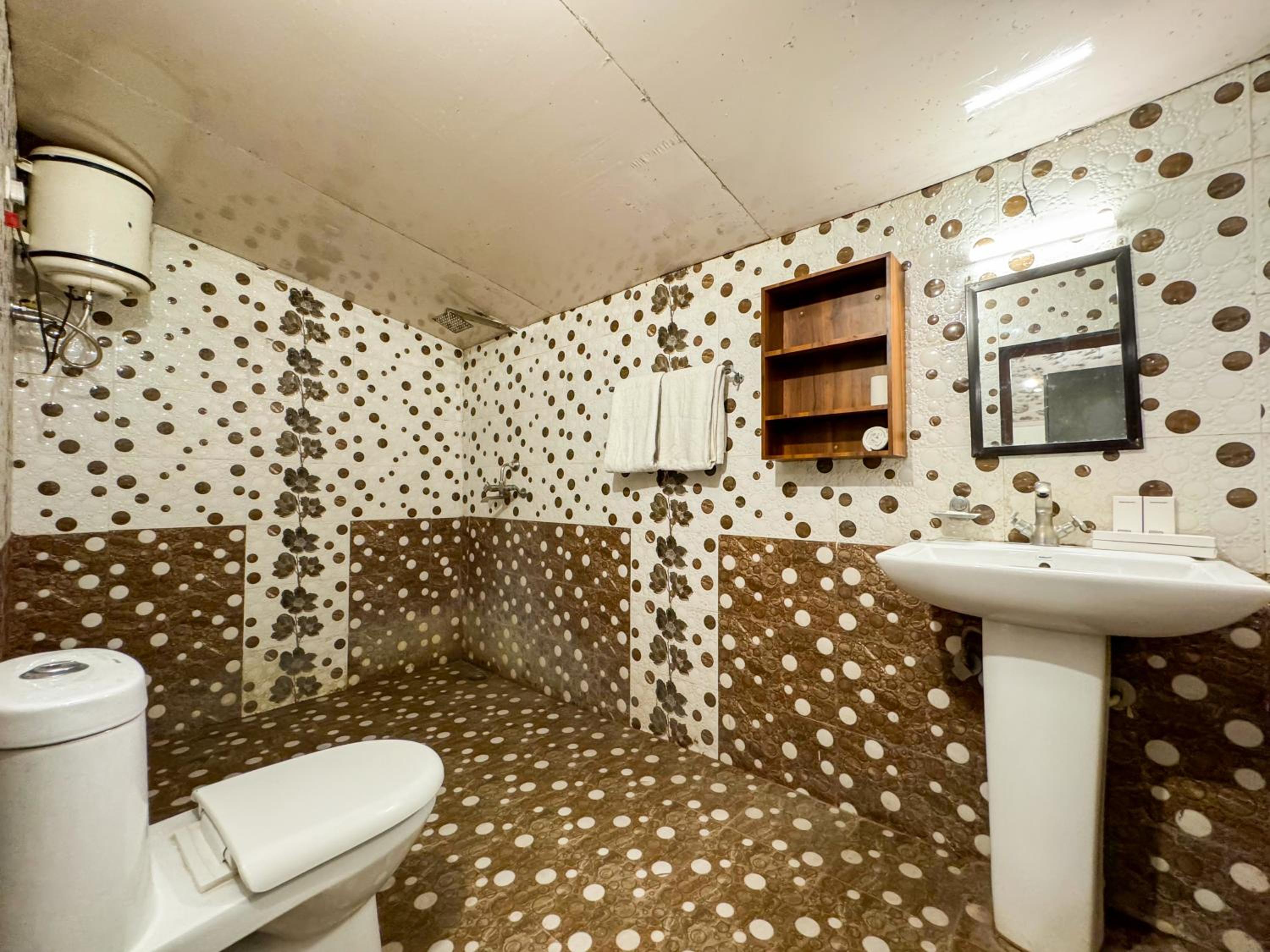 Quadruple Room - Photo 2