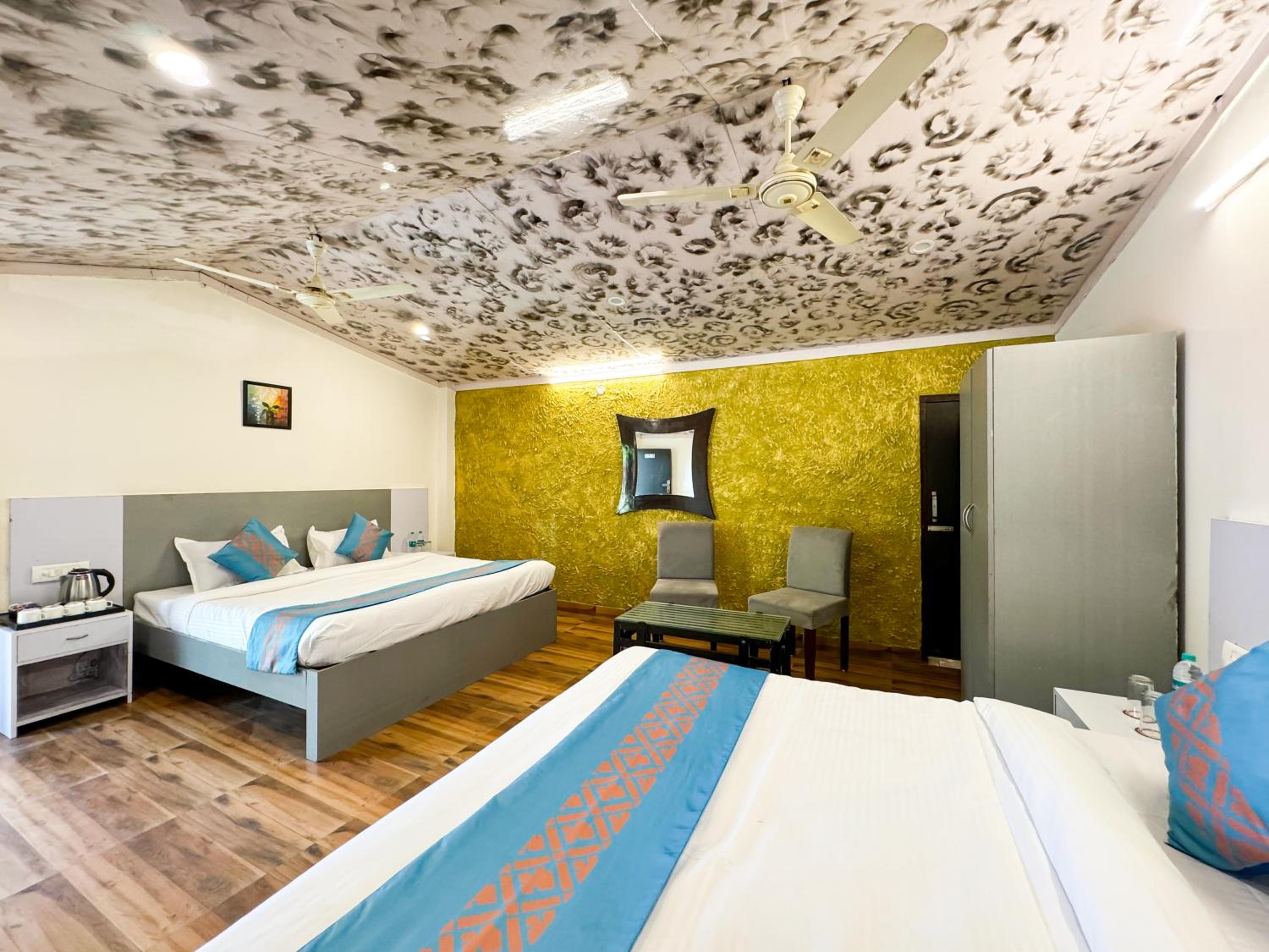 Quadruple Room - Photo 7