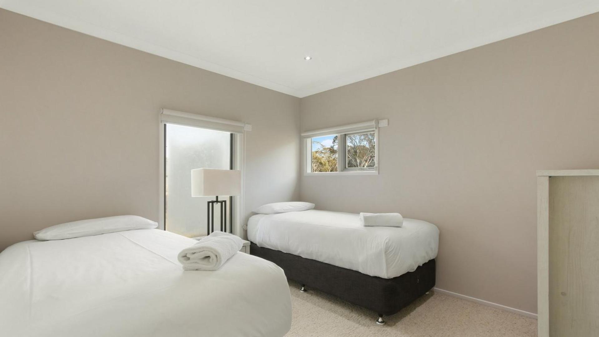 Three-Bedroom House photo 3