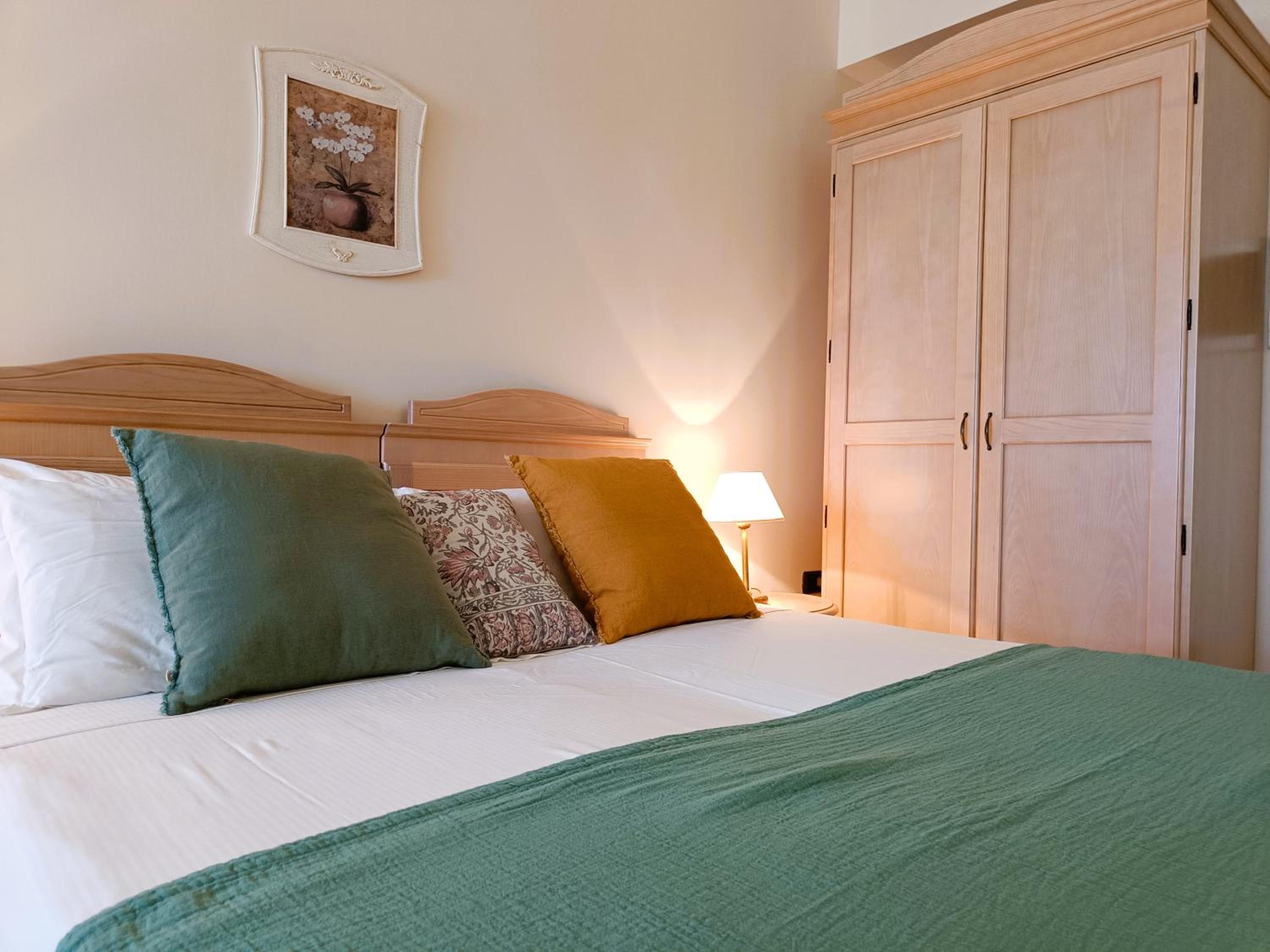 Superior Double Room - Photo 2