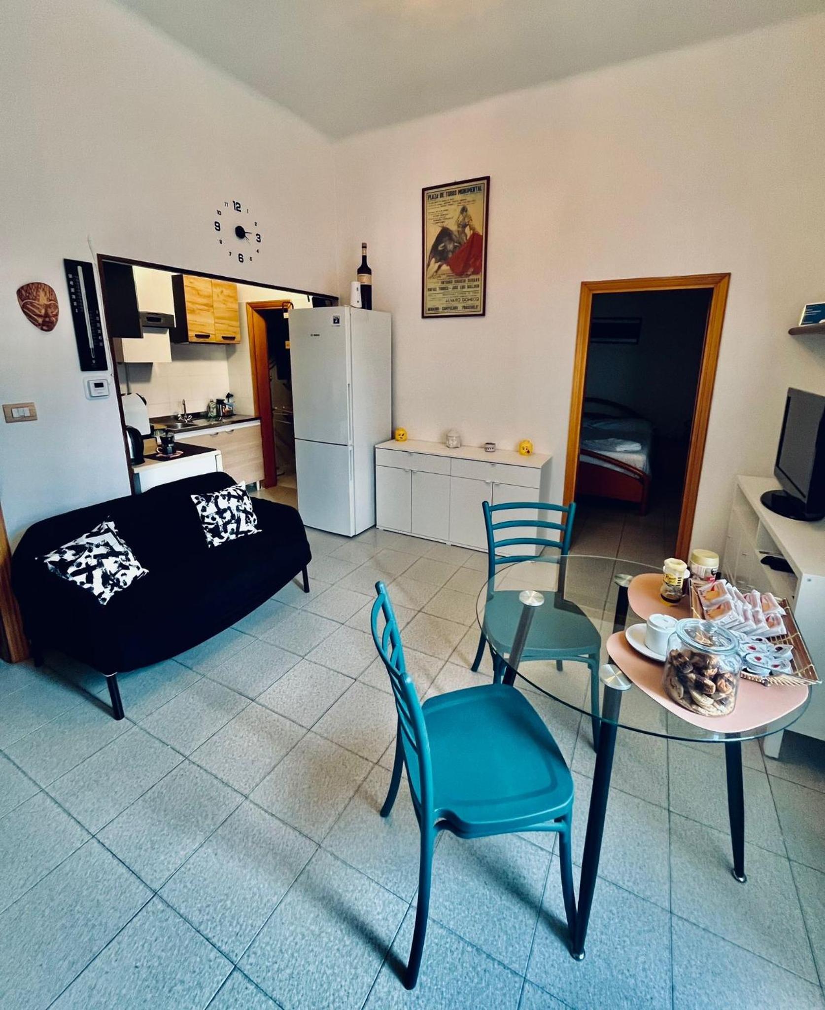 One-Bedroom Apartment