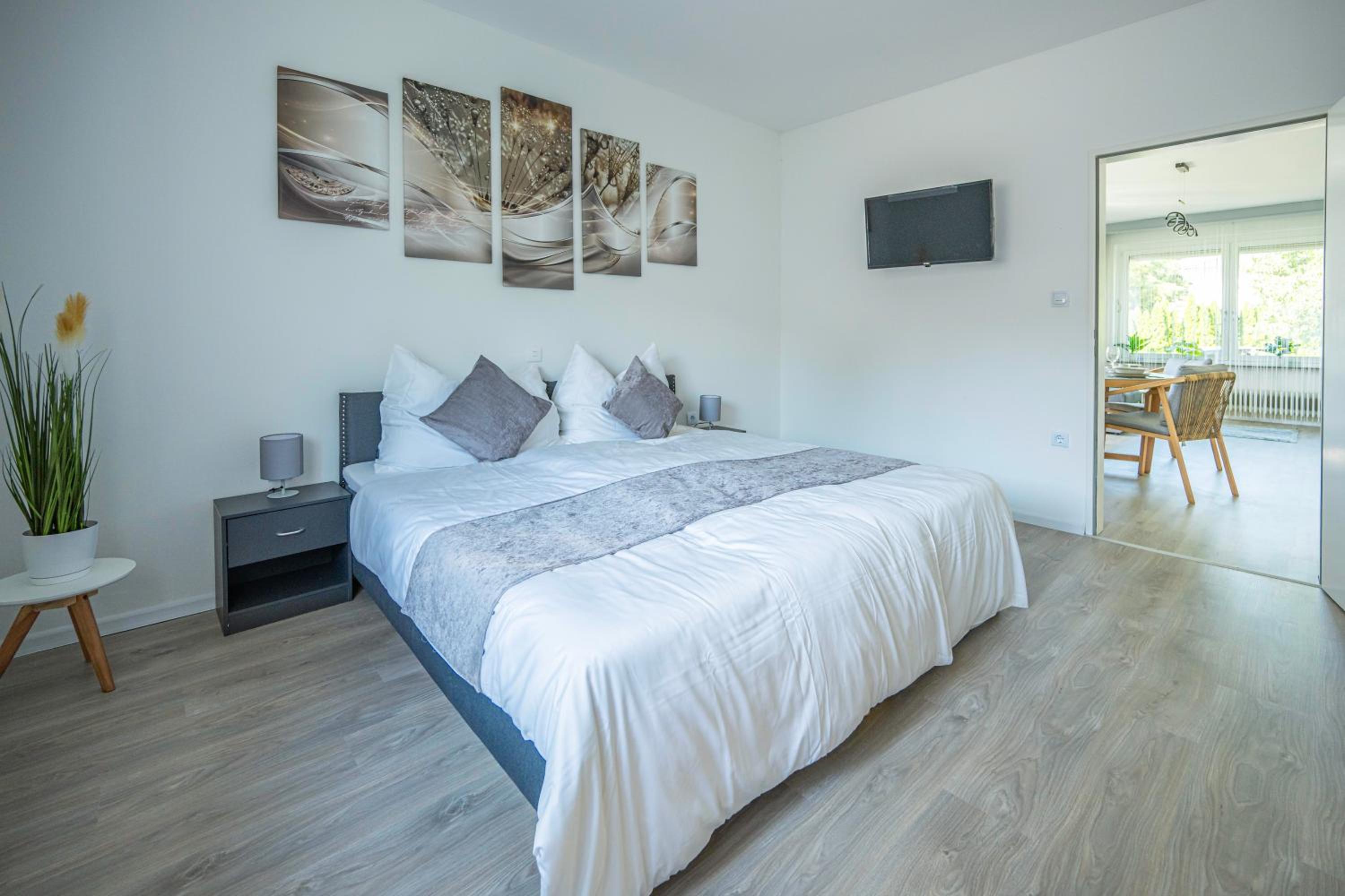 Three-Bedroom House photo 1