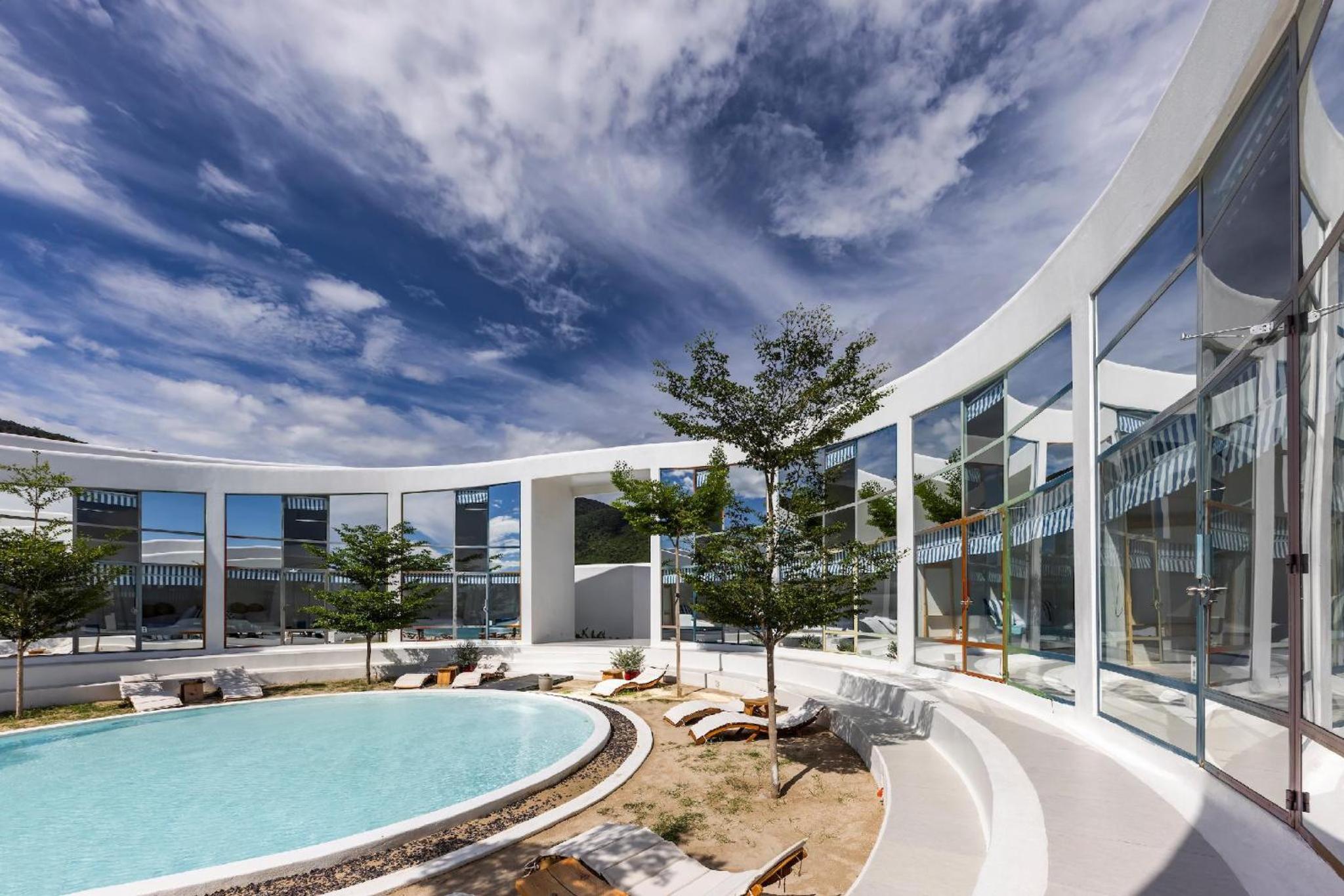 Double Room with Pool View