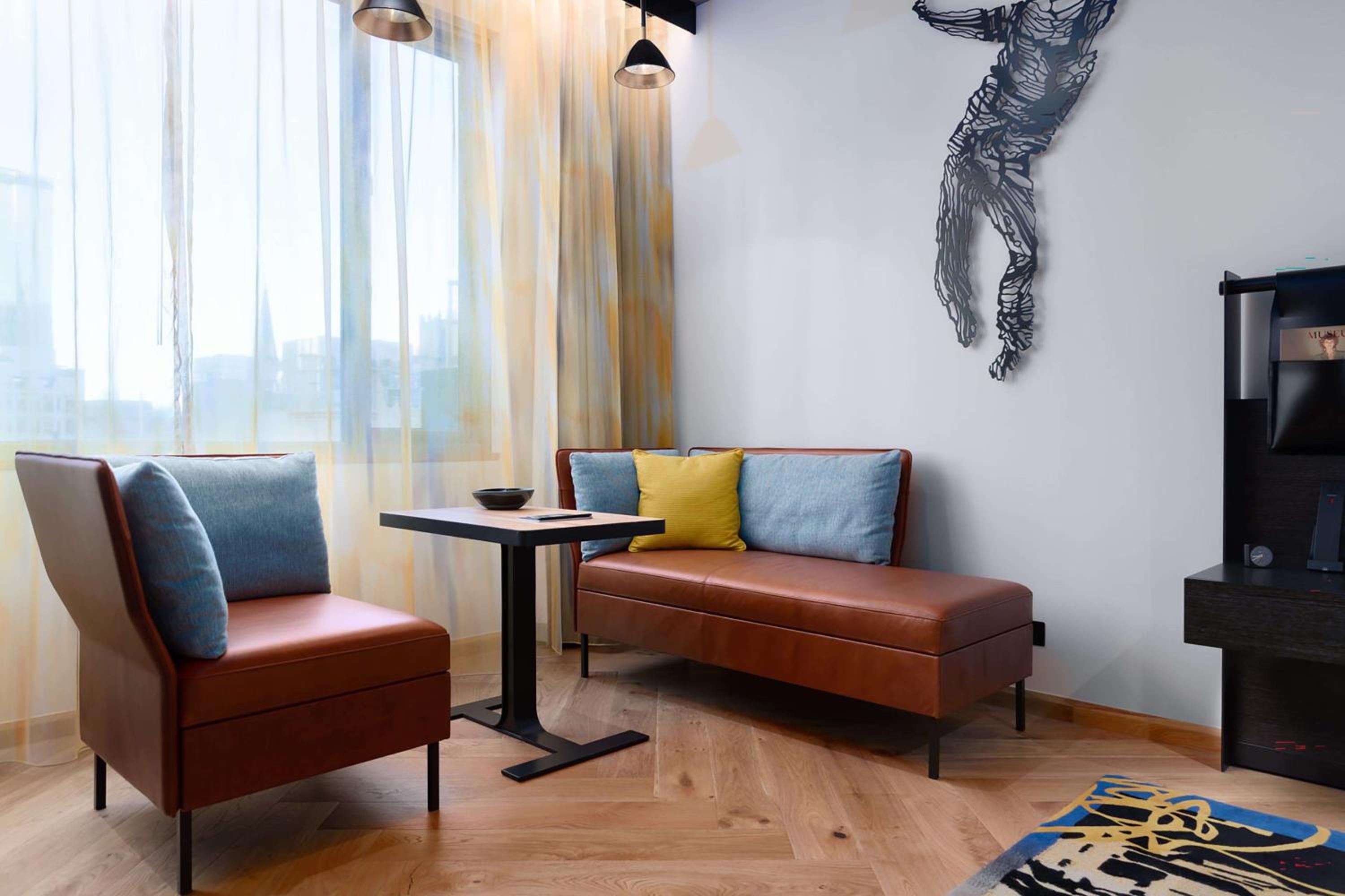 QT Deluxe Twin Room