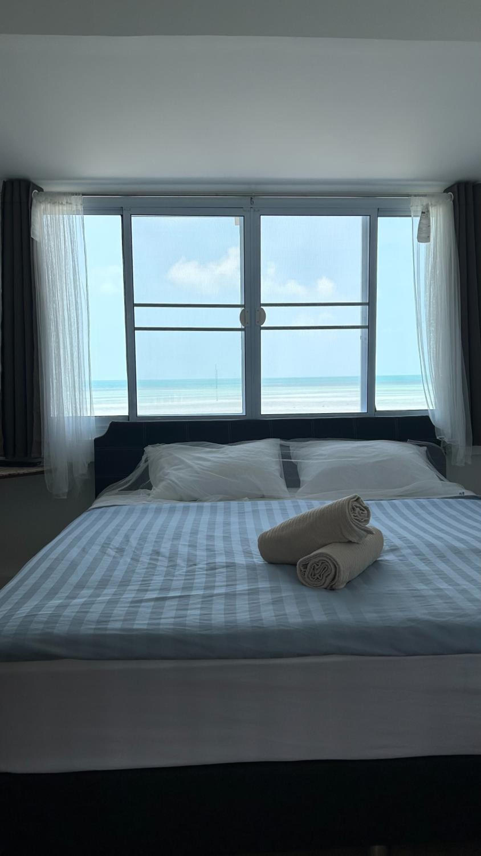 Deluxe King Room photo 3